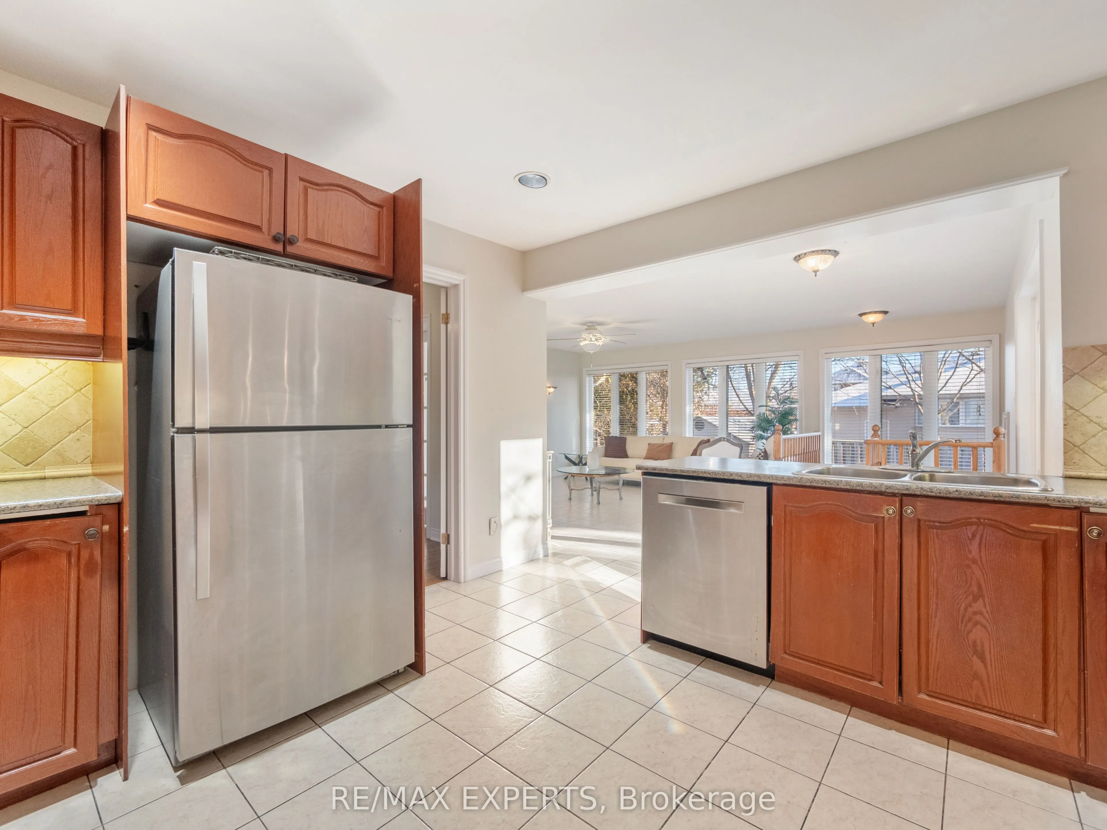 11 Knollside Drive