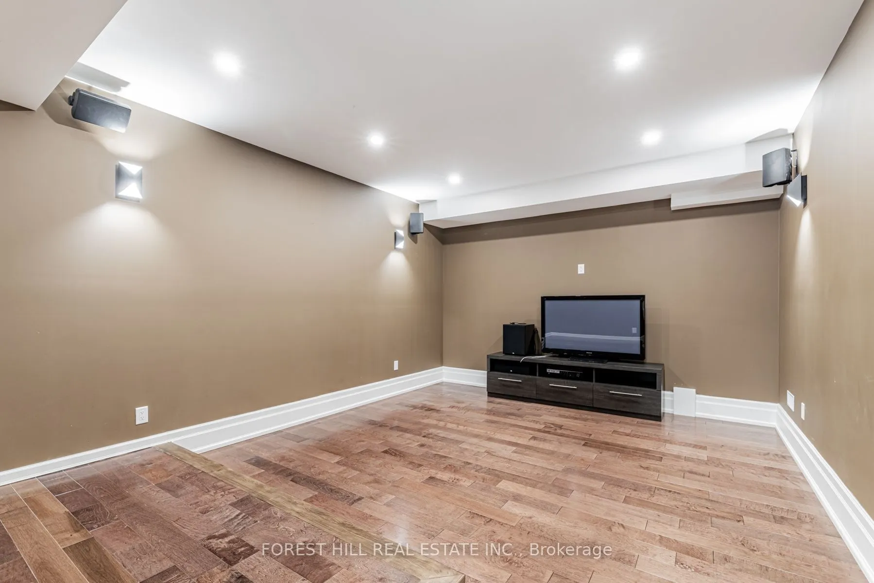 223 Crestwood Road