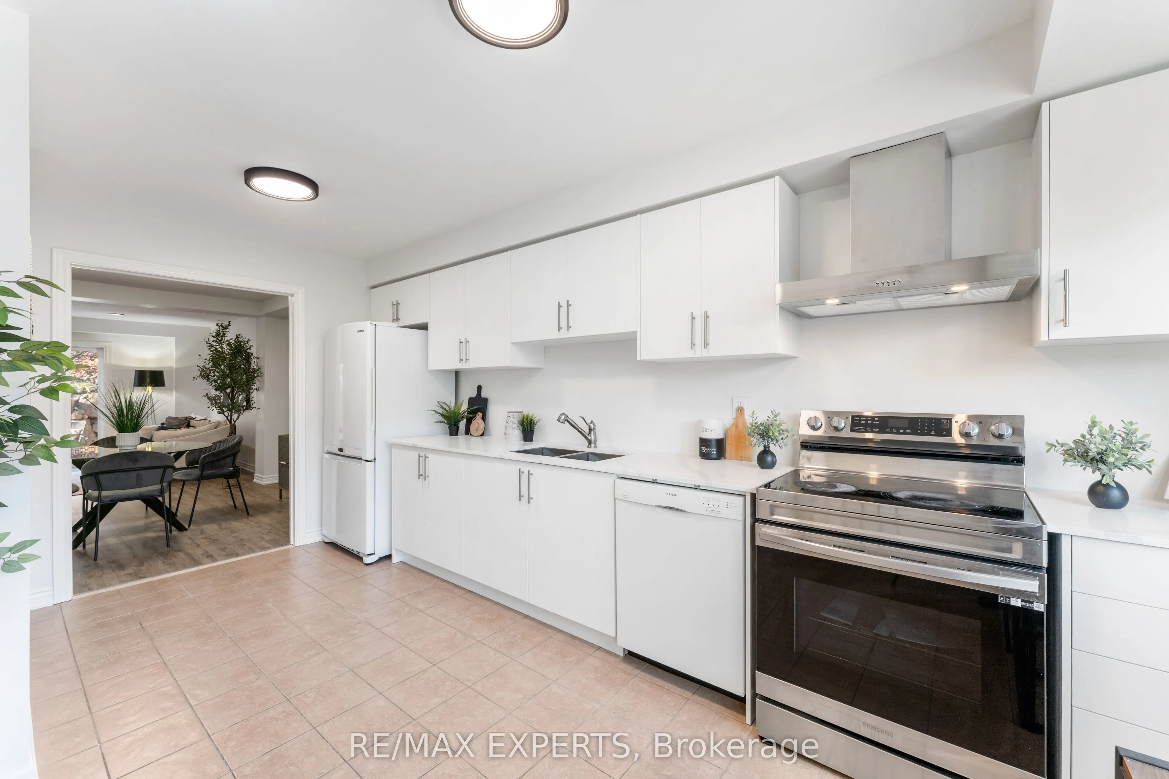 20 William Farr Lane, #10