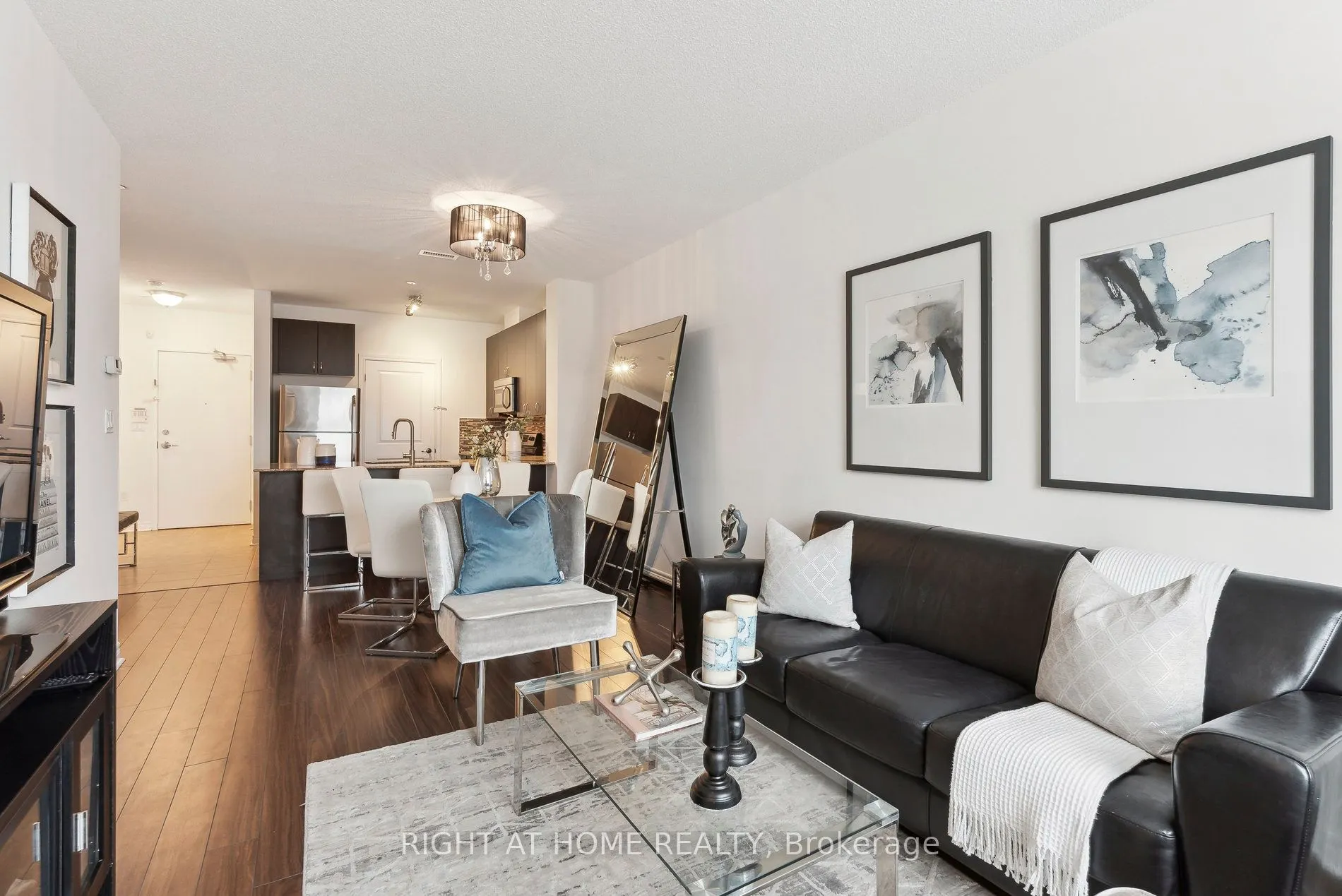 7400 Markham Road, #319