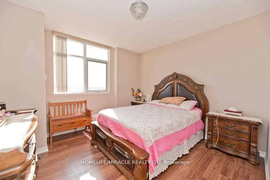 9235 Jane Street, #412