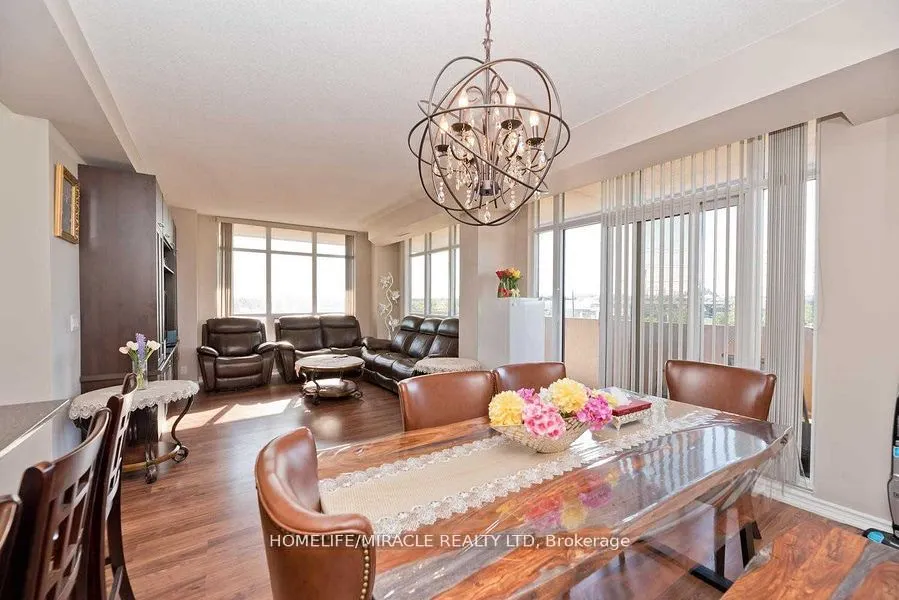 9235 Jane Street, #412
