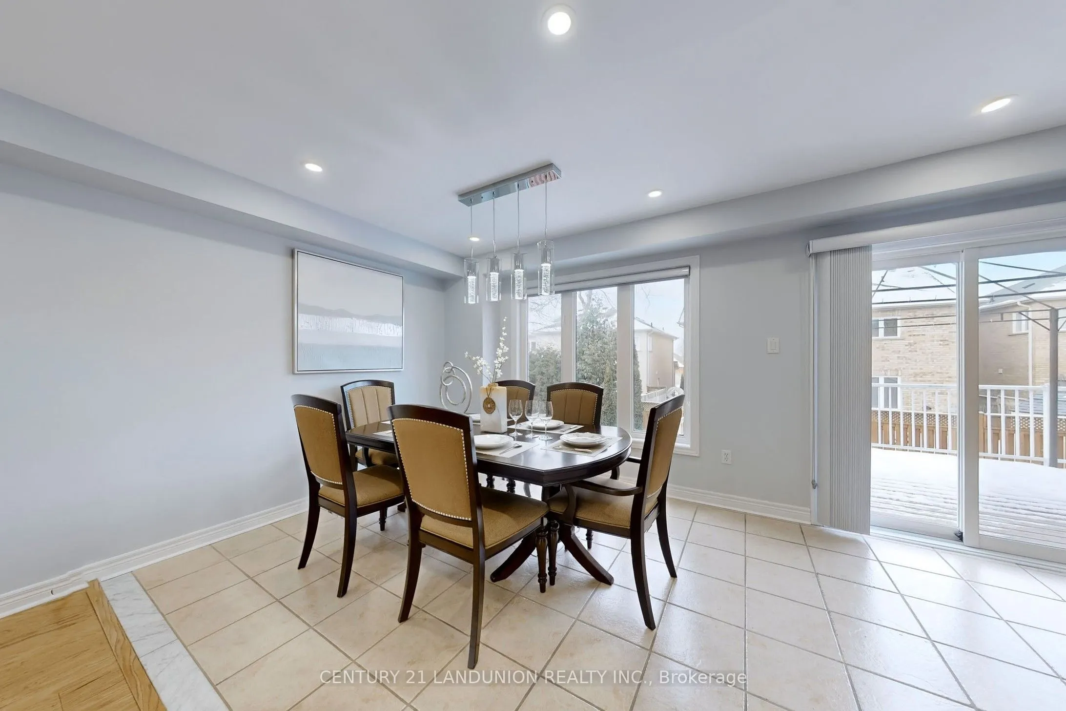 378 Spruce Grove Crescent