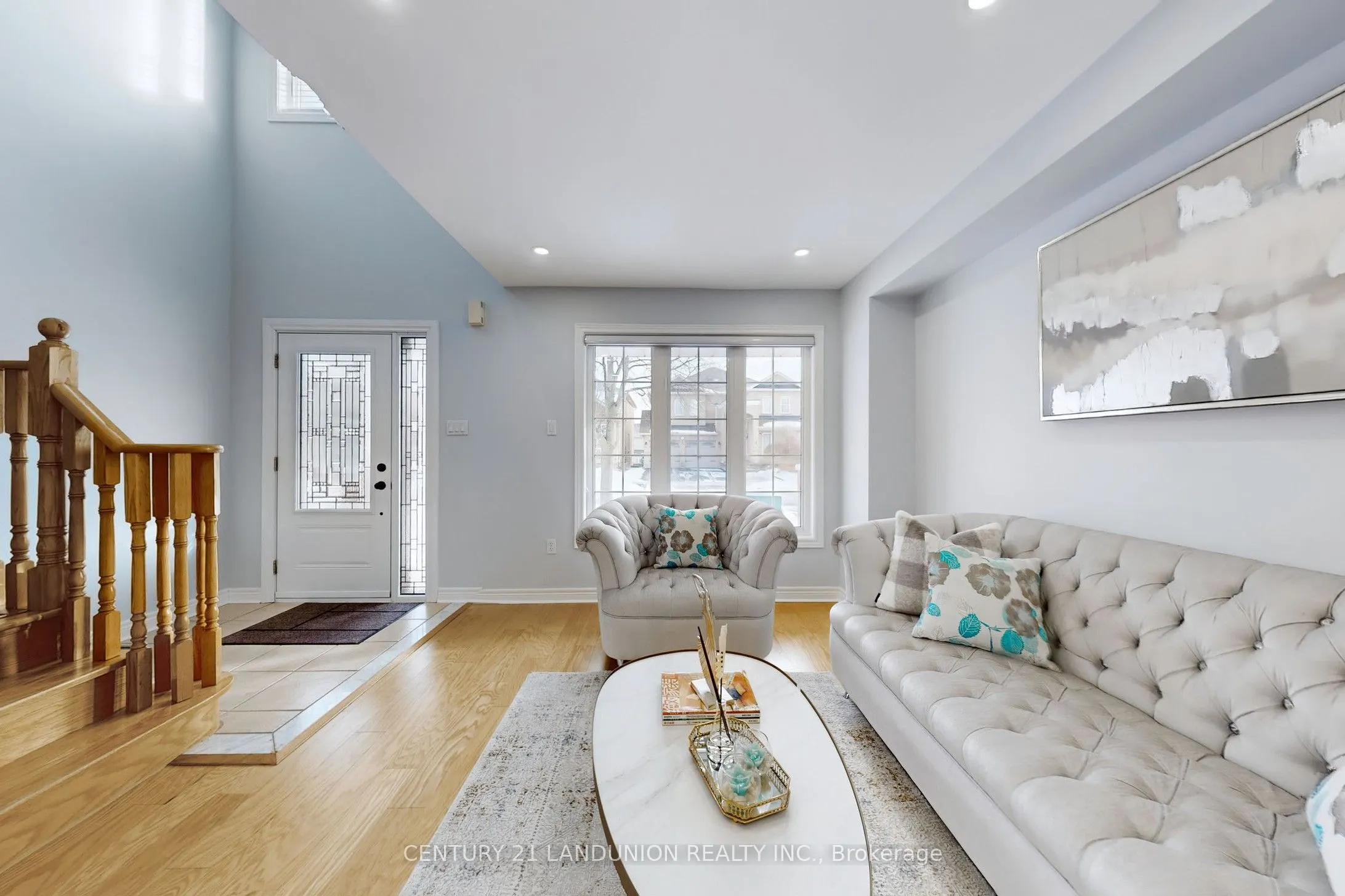 378 Spruce Grove Crescent
