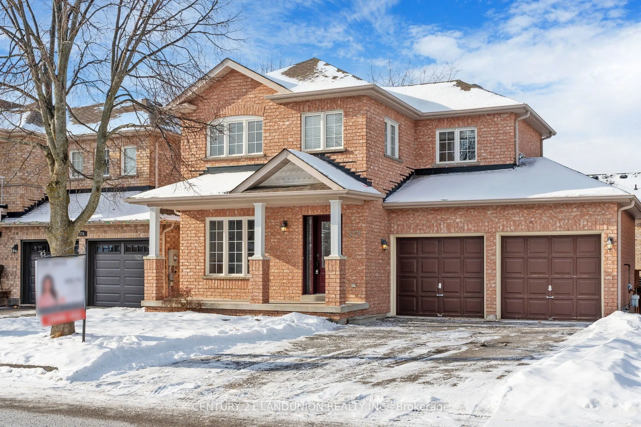 378 Spruce Grove Crescent