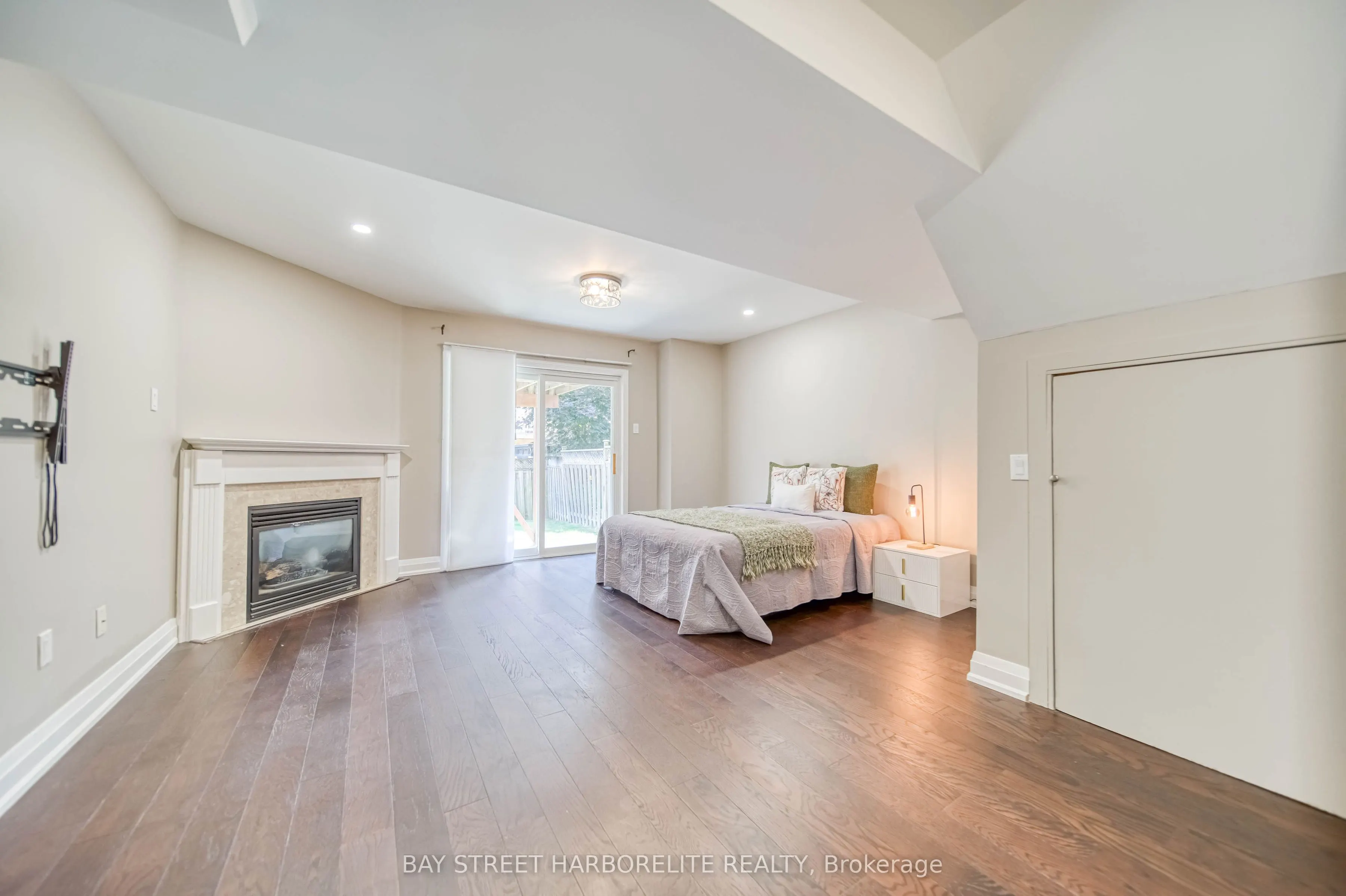 63 Sassafras Circle
