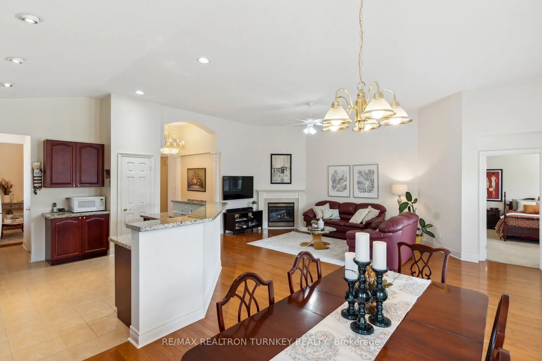2 Suggs Lane