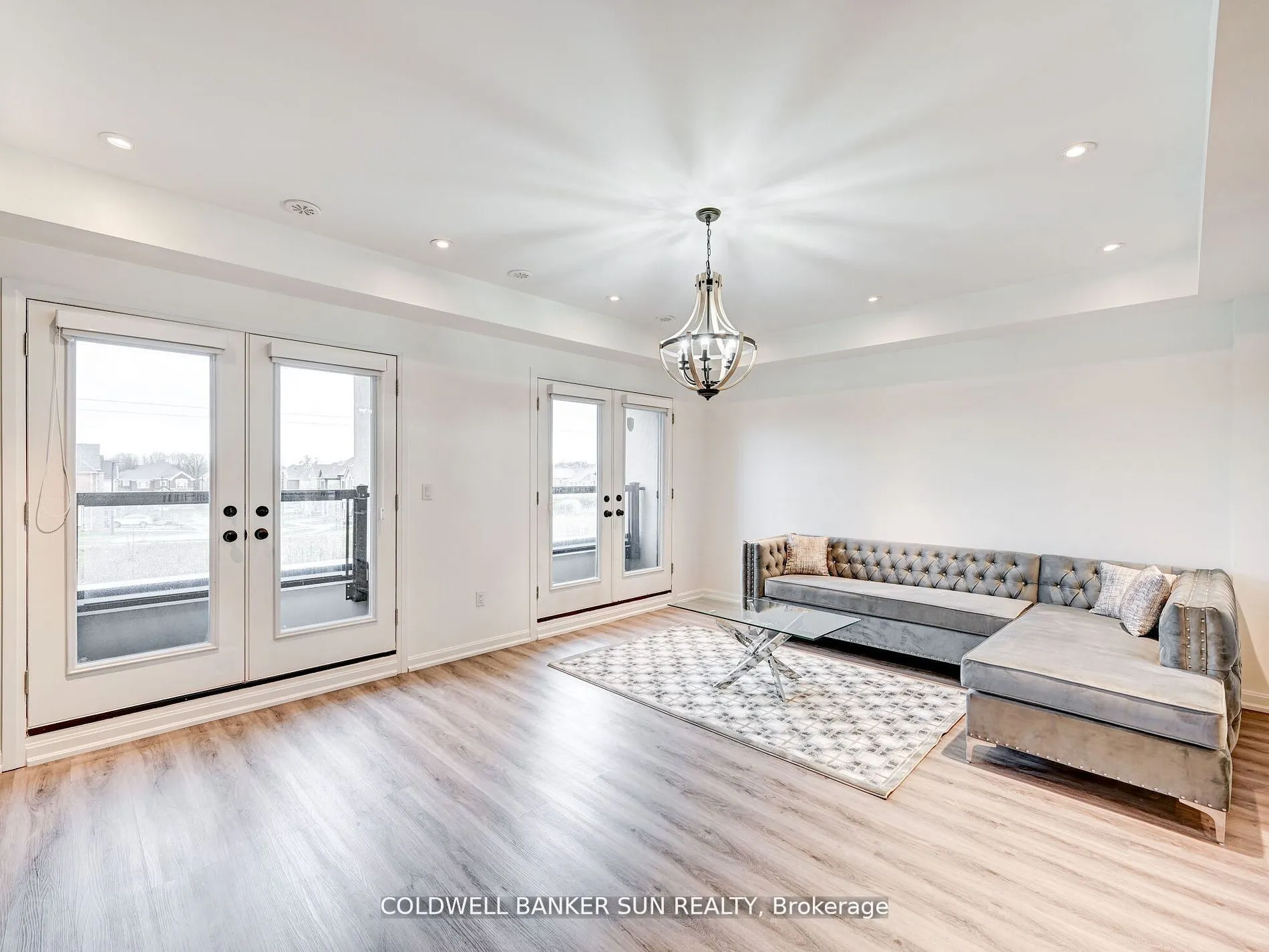 401 Kleinburg Summit Way