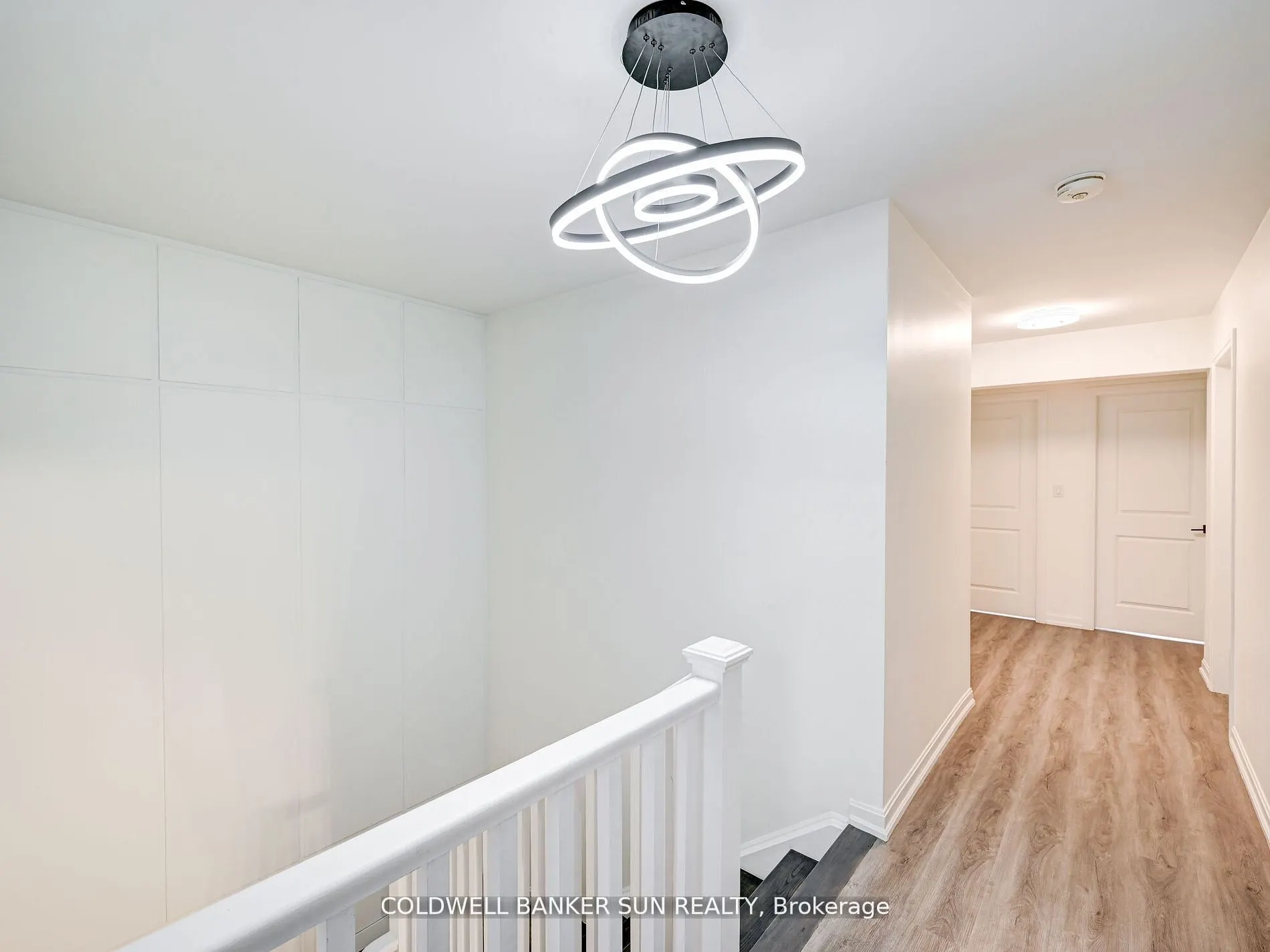 401 Kleinburg Summit Way