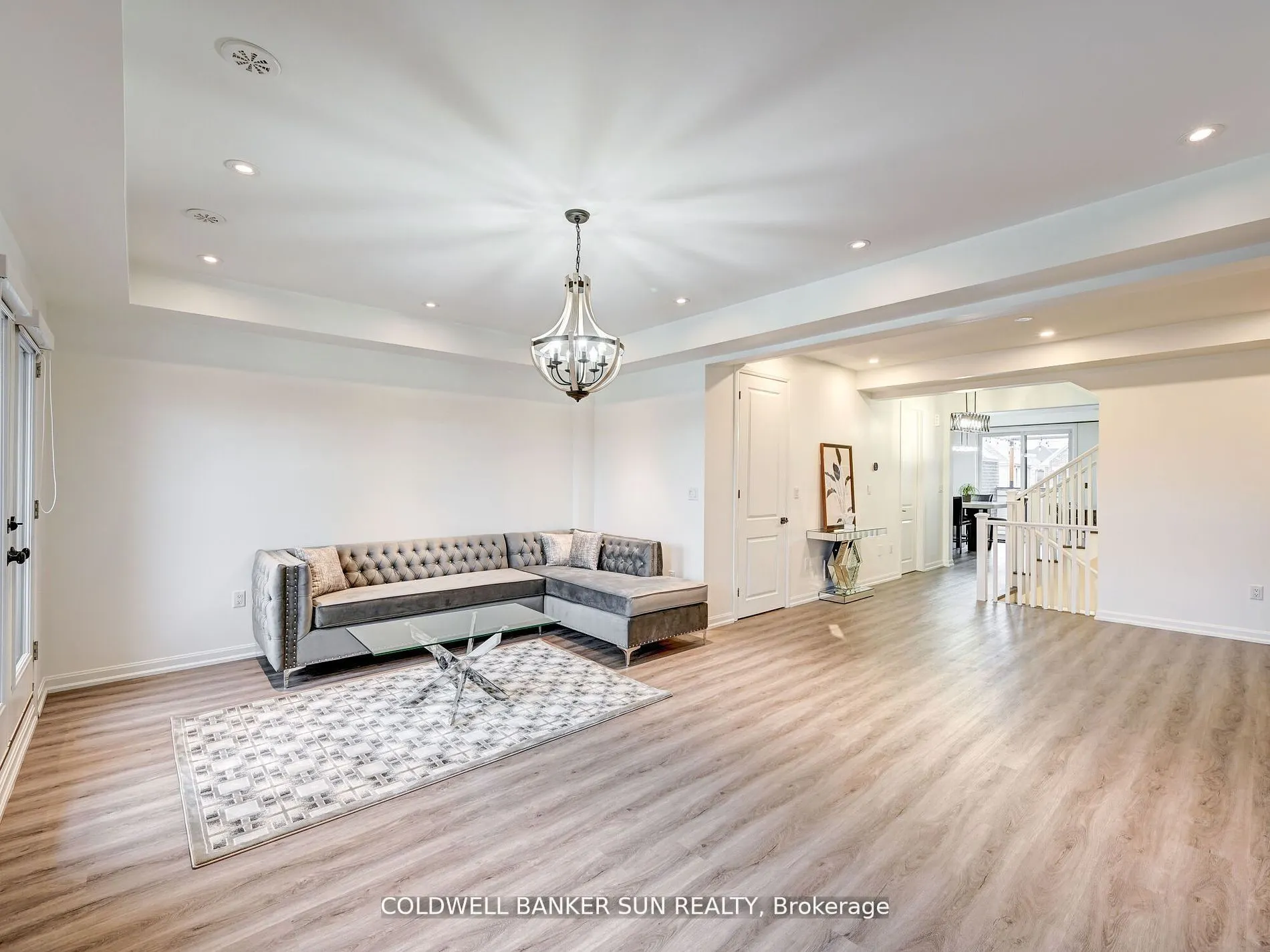 401 Kleinburg Summit Way