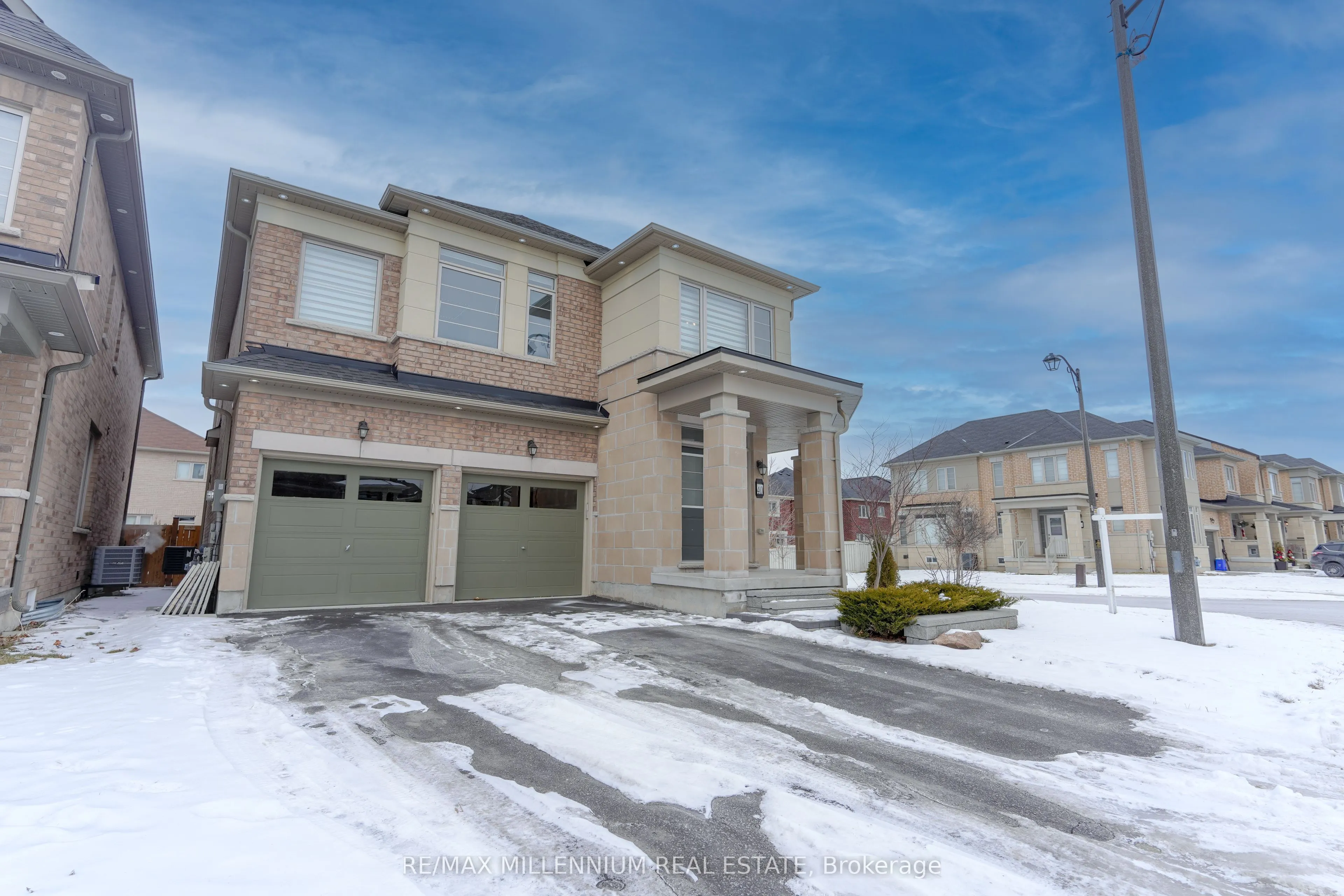 40 Frederick Pearson Street