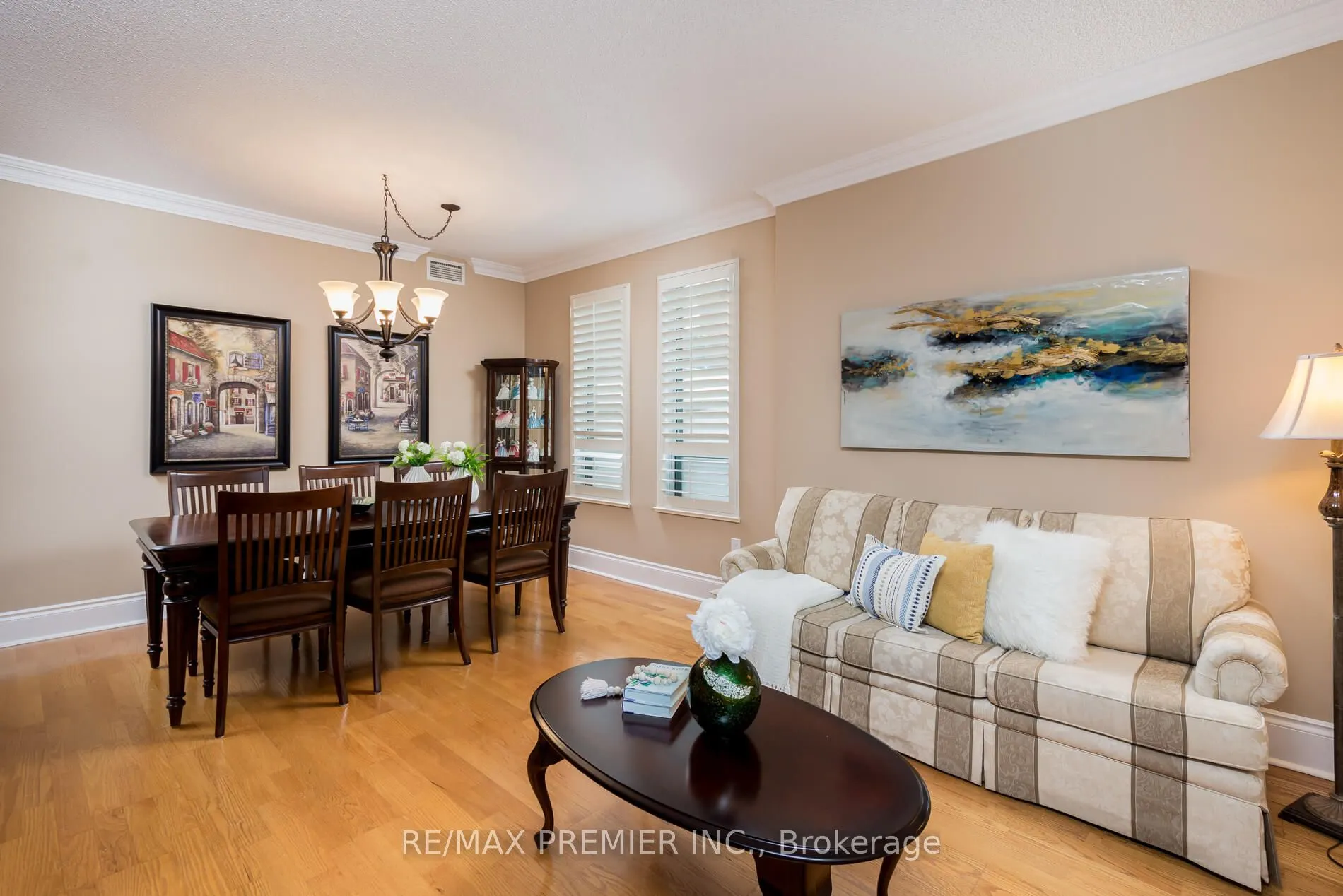 53 Woodbridge Avenue, #219