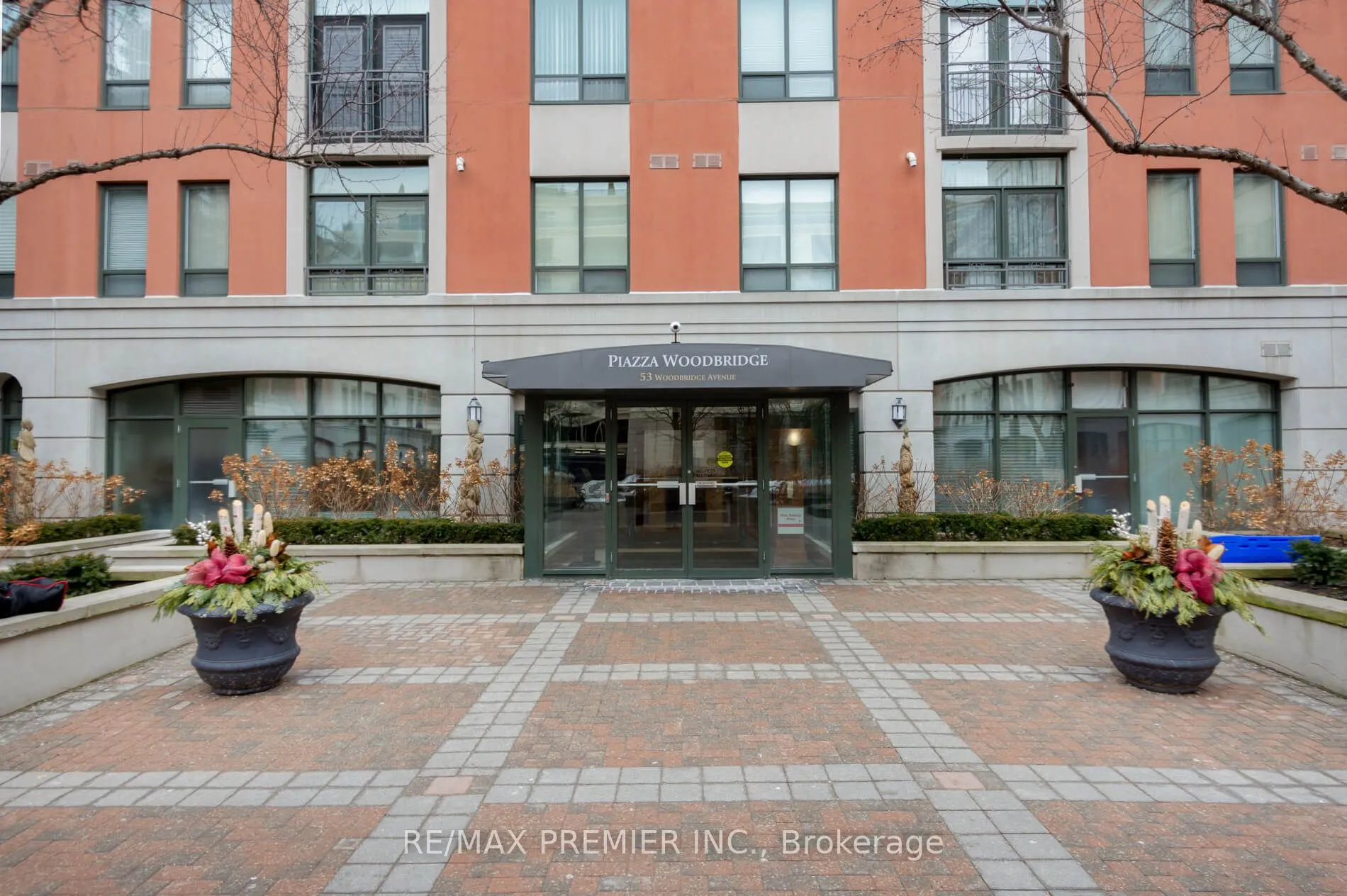 53 Woodbridge Avenue, #219