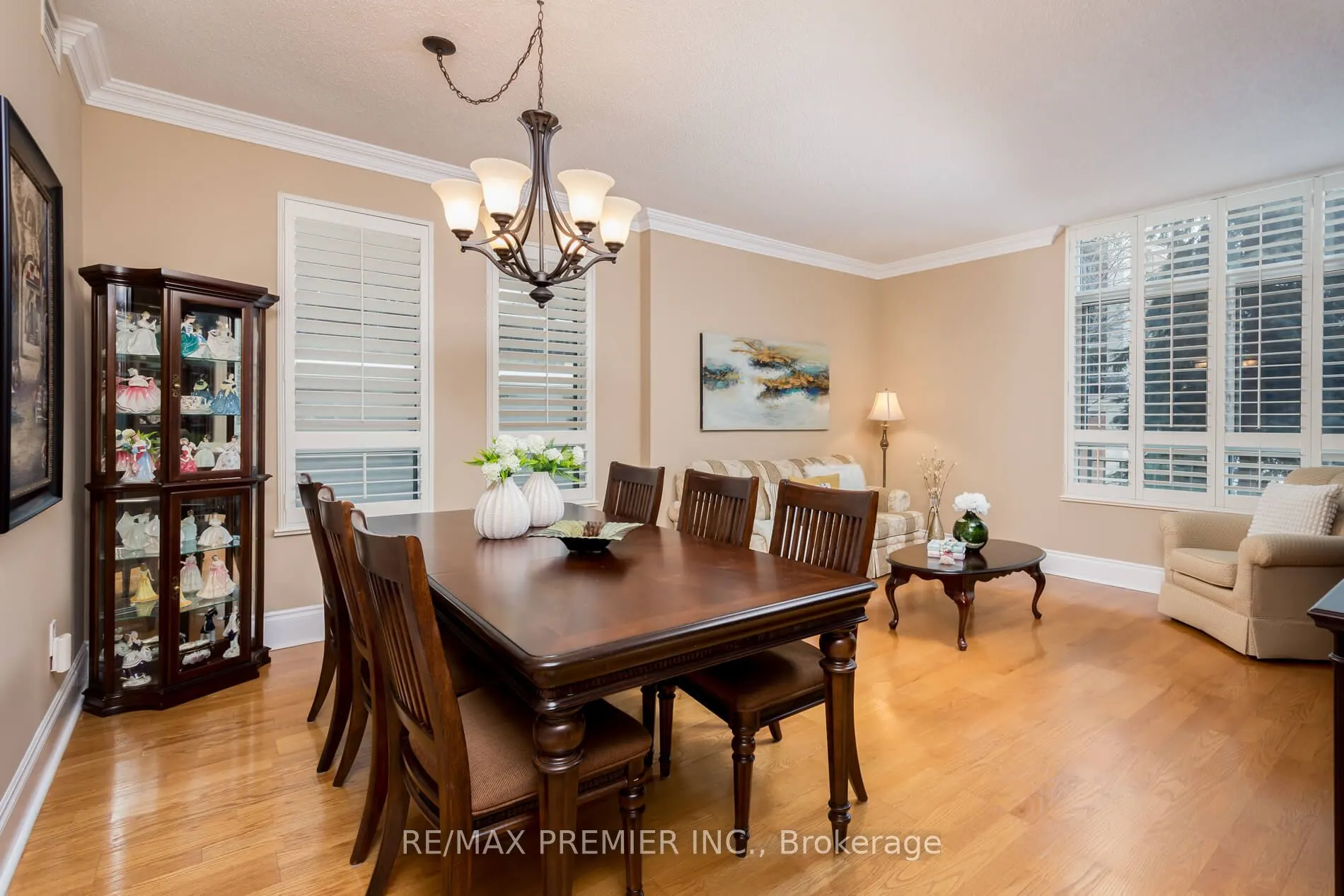 53 Woodbridge Avenue, #219