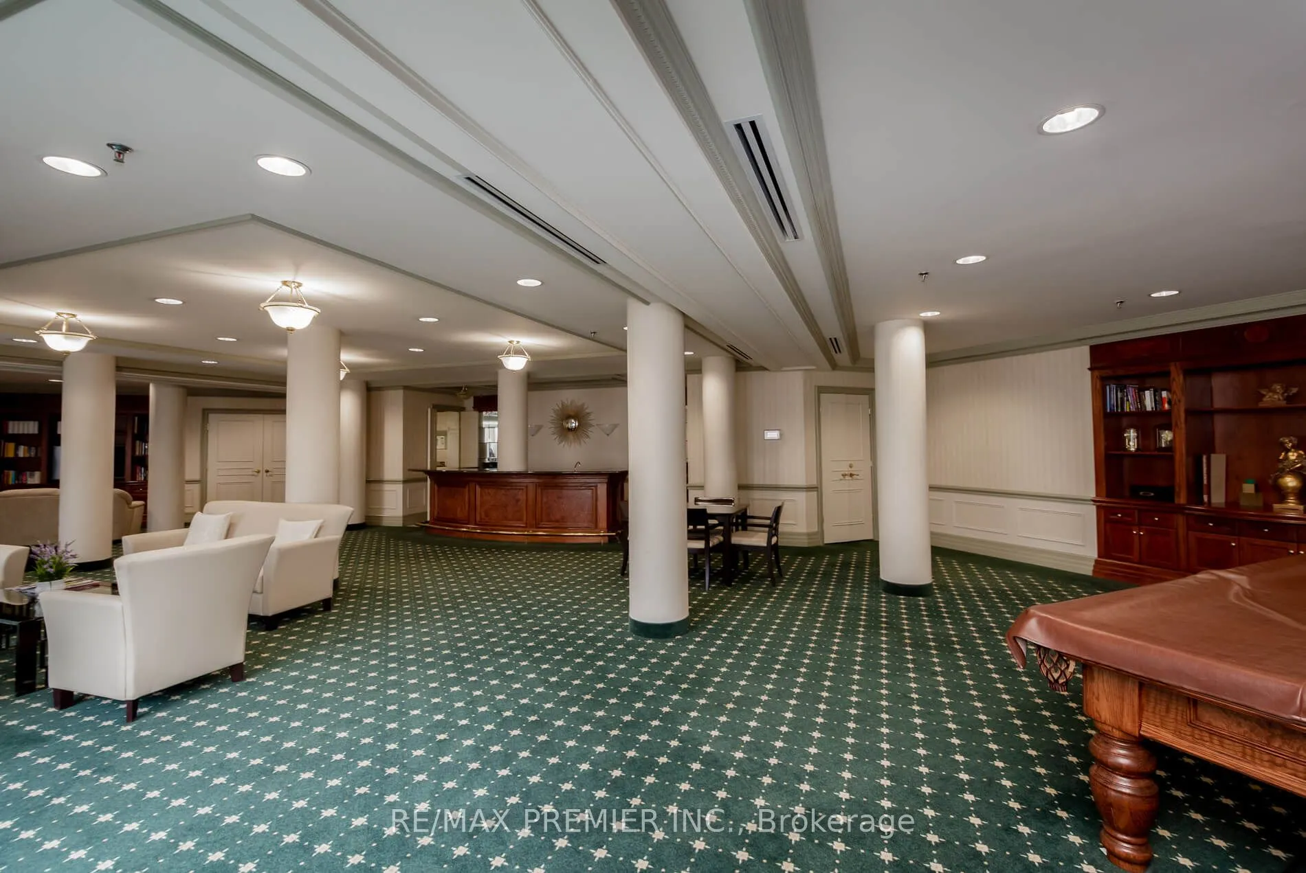 53 Woodbridge Avenue, #219