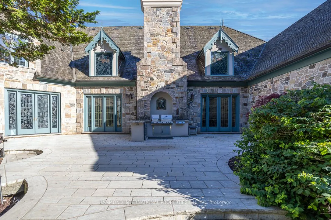 76 Quail Run Boulevard