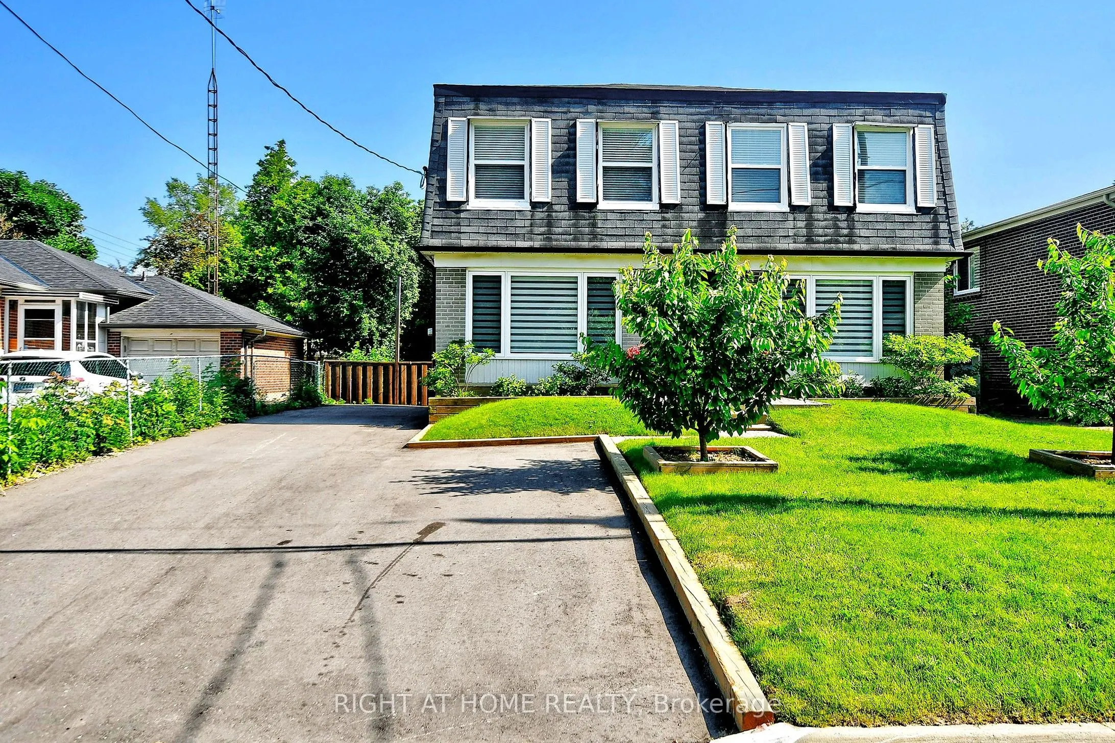 454 Alper Street