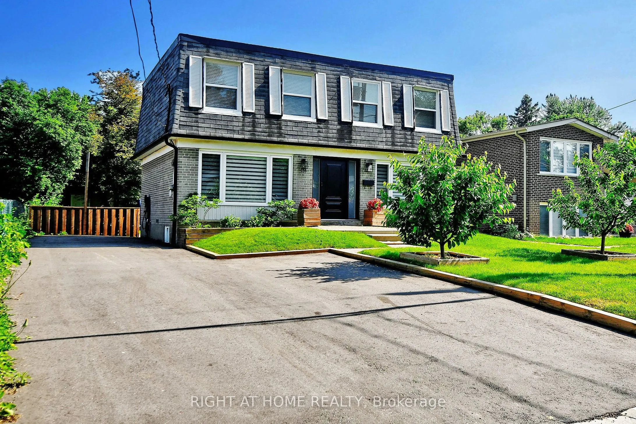 454 Alper Street