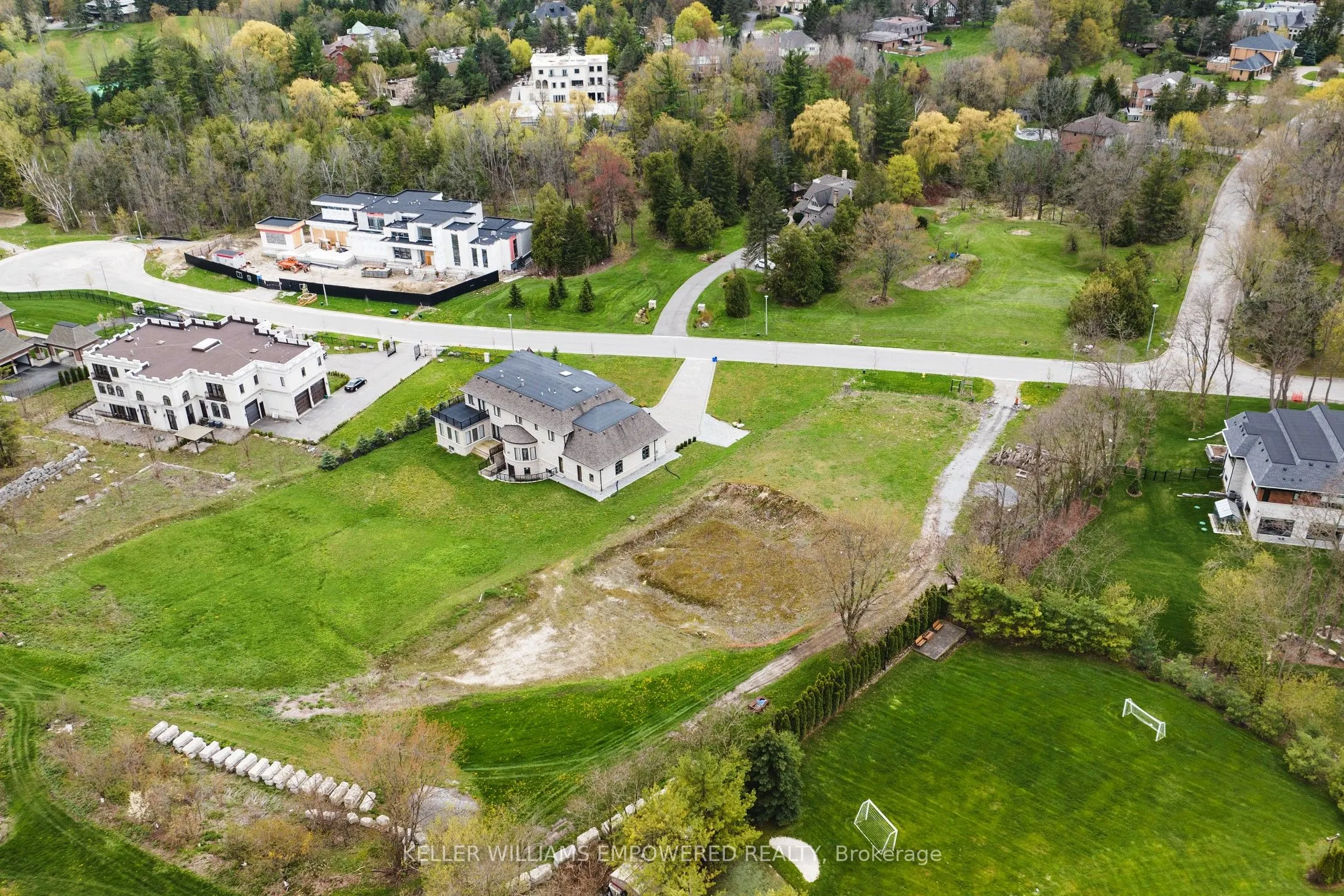 15 Honey Locust Court