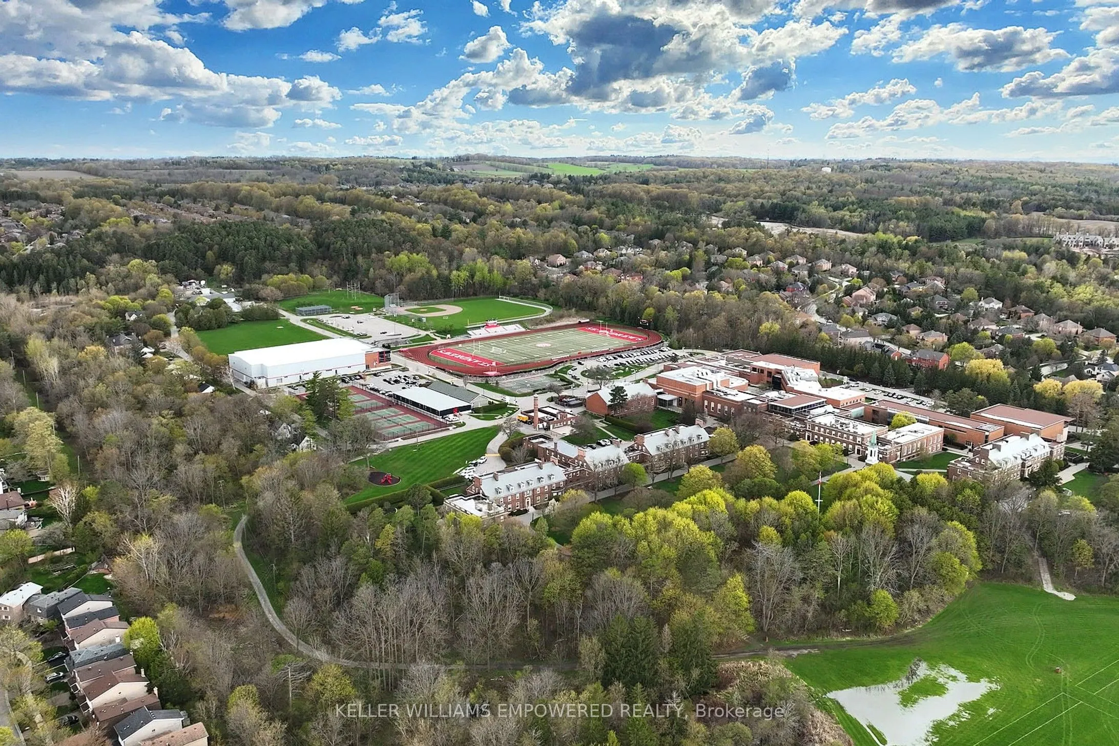 15 Honey Locust Court