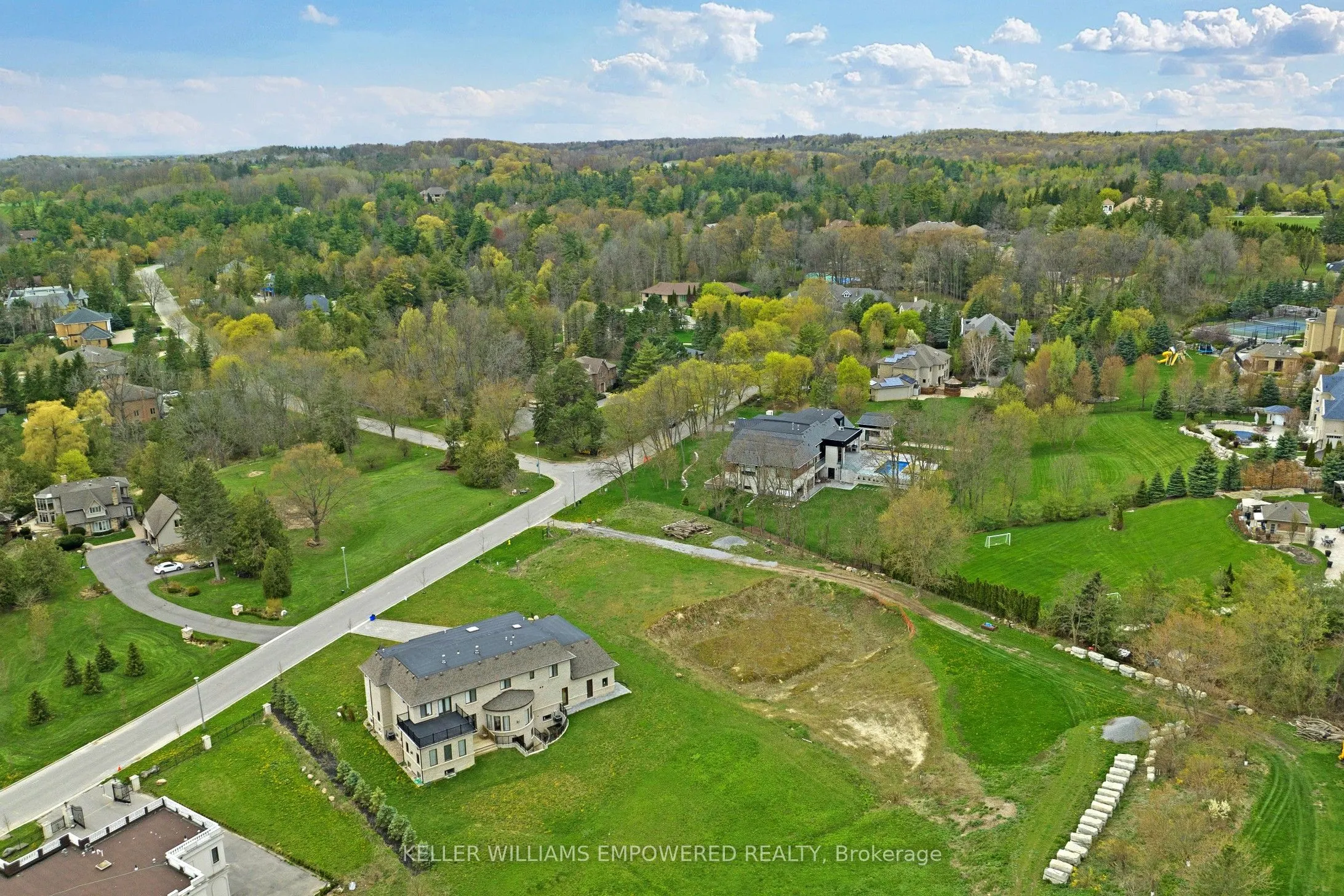 15 Honey Locust Court
