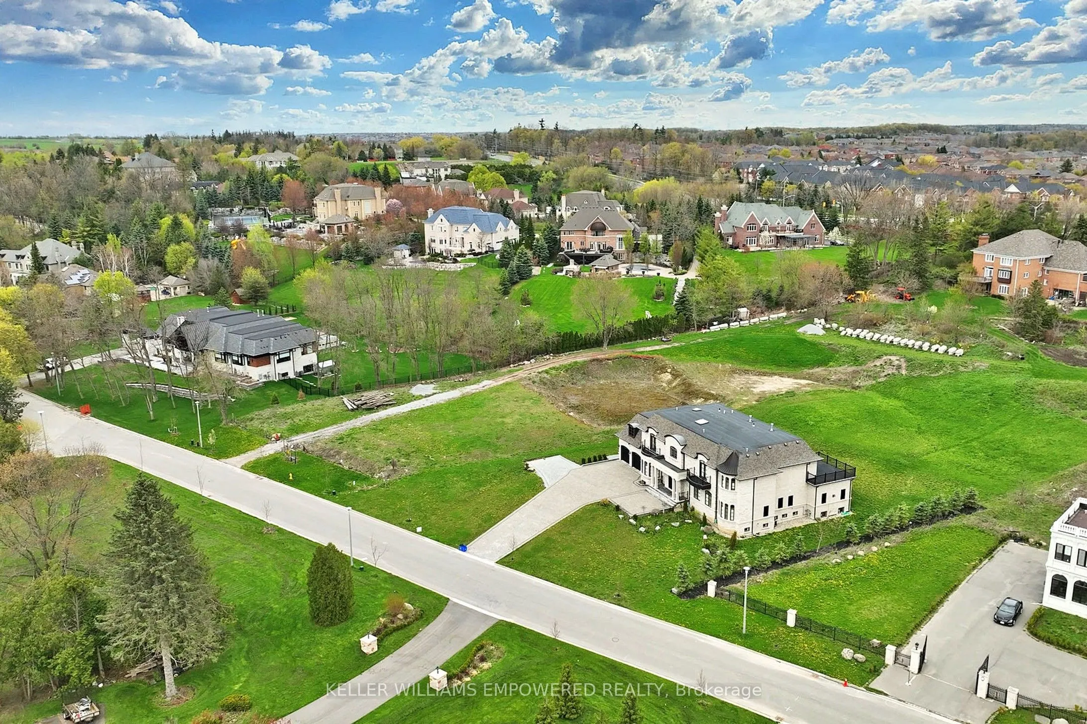 15 Honey Locust Court