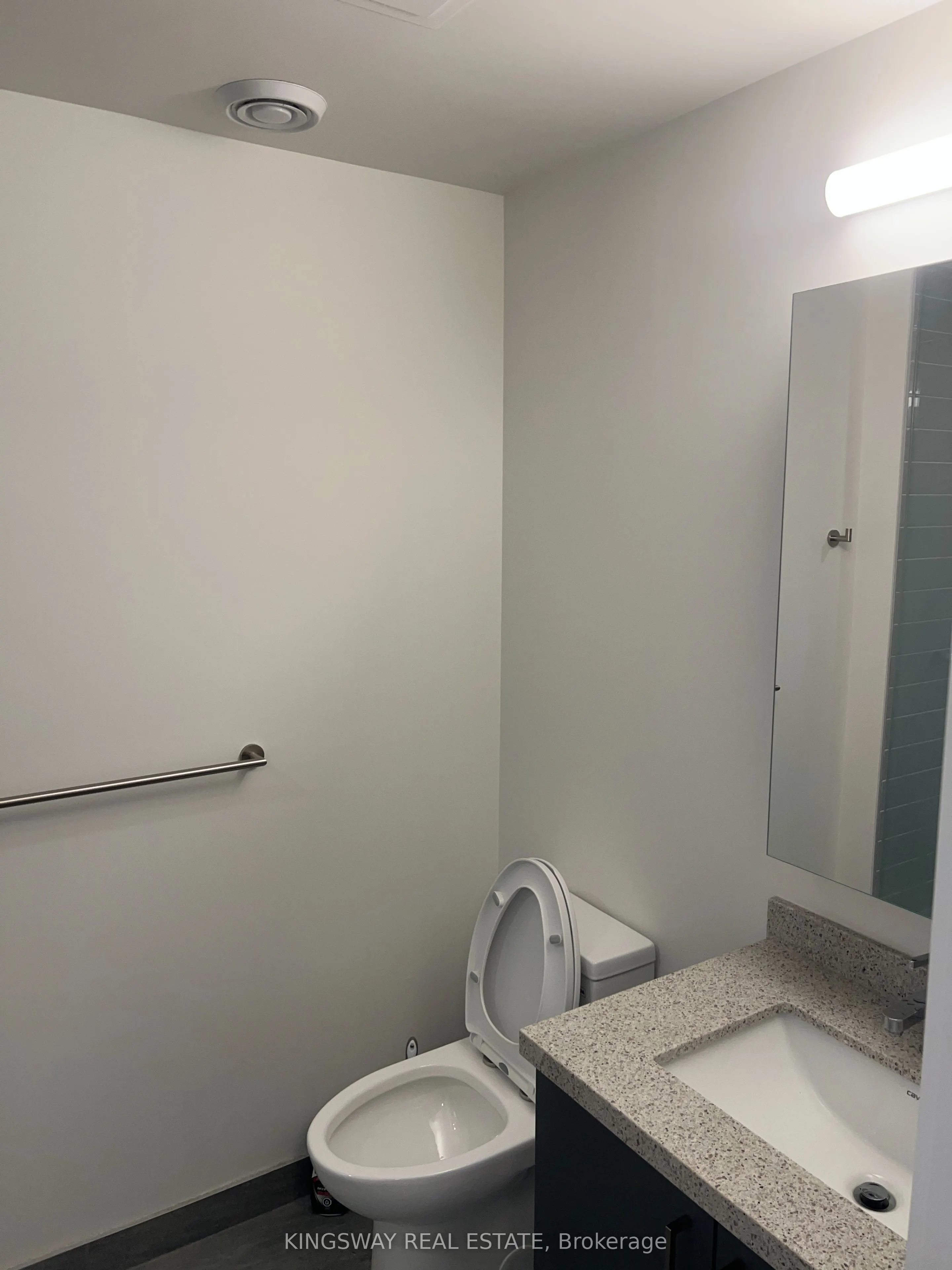 8868 Yonge Street, #521E