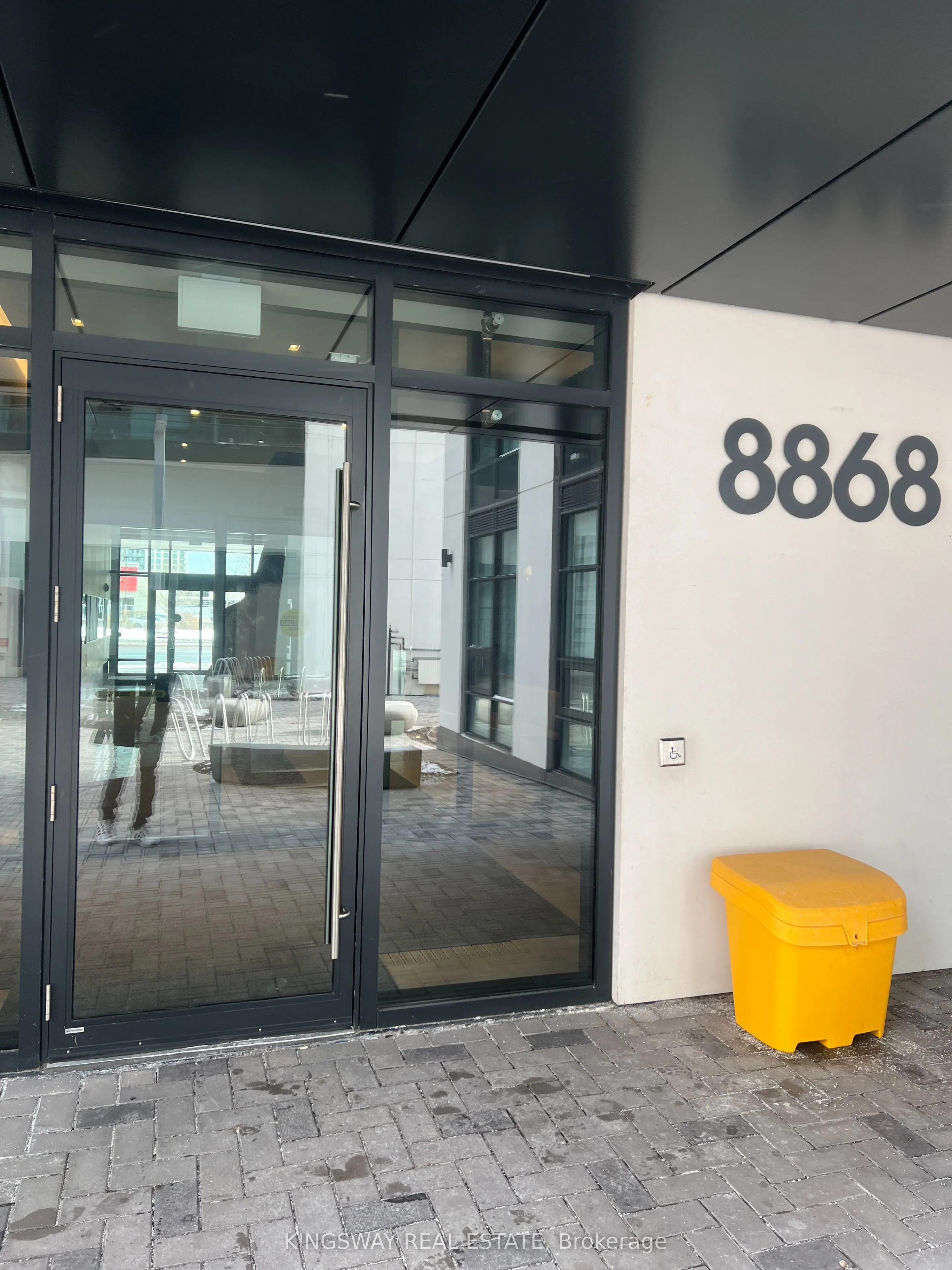 8868 Yonge Street, #521E