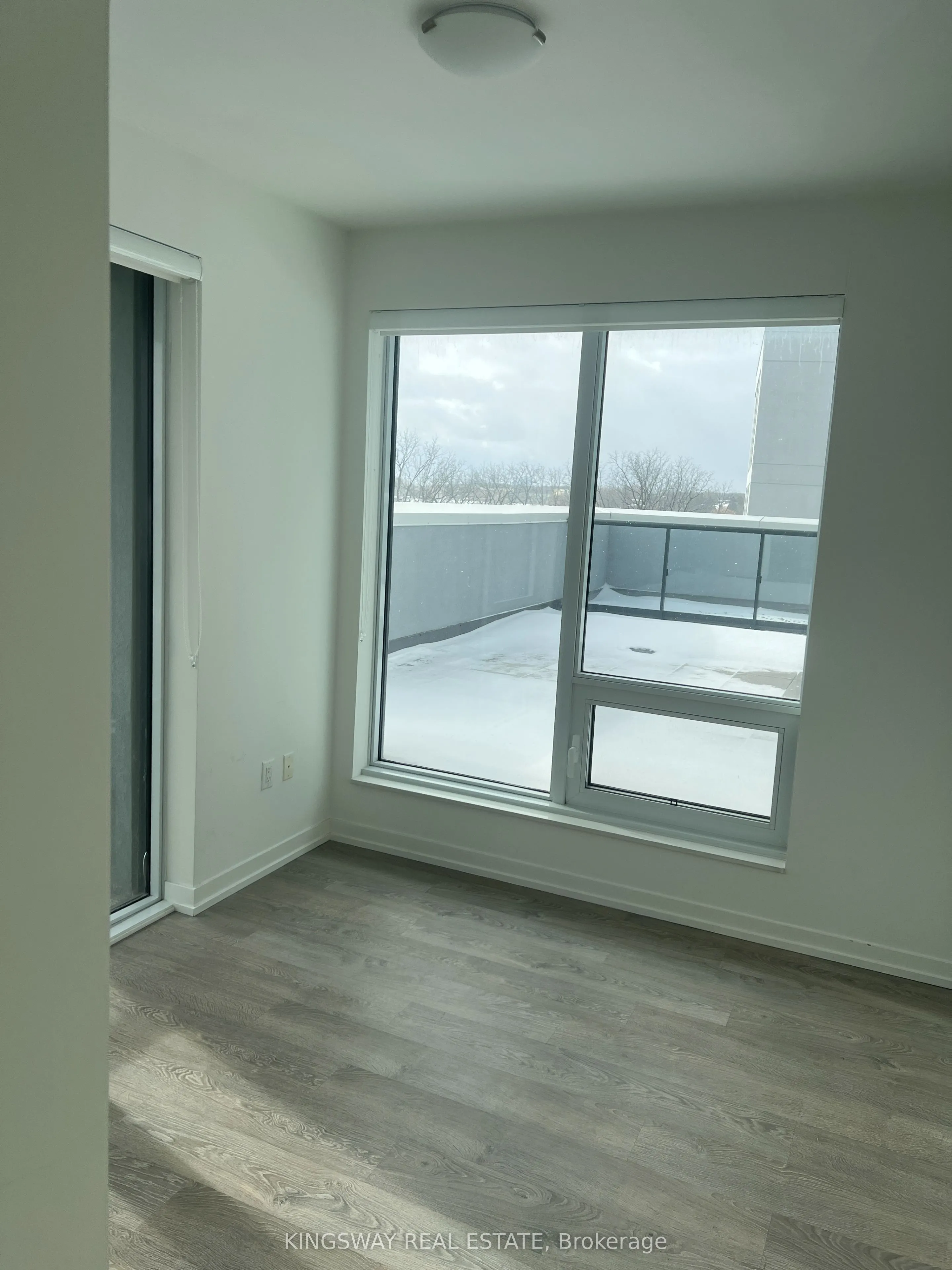 8868 Yonge Street, #521E