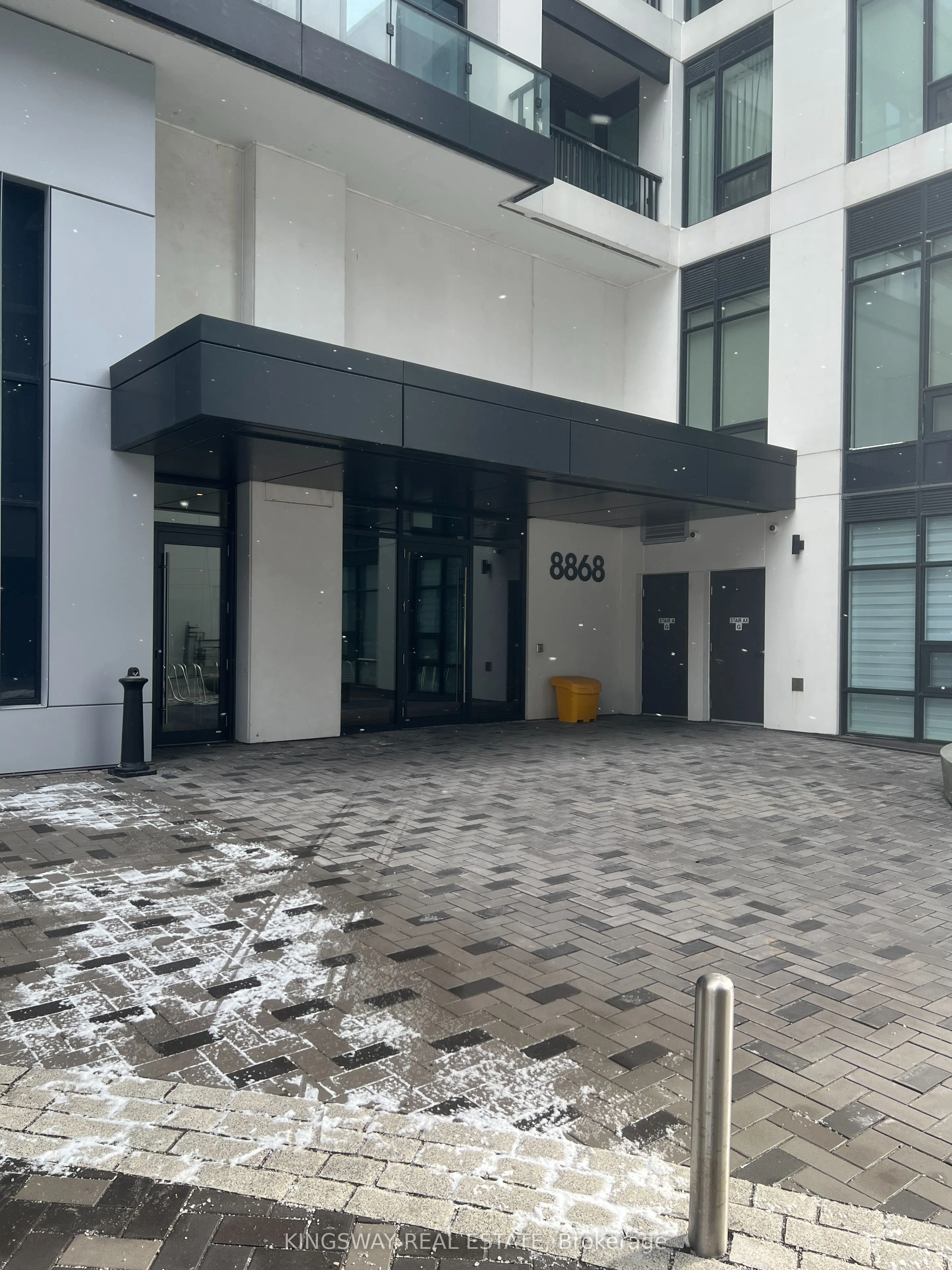 8868 Yonge Street, #521E
