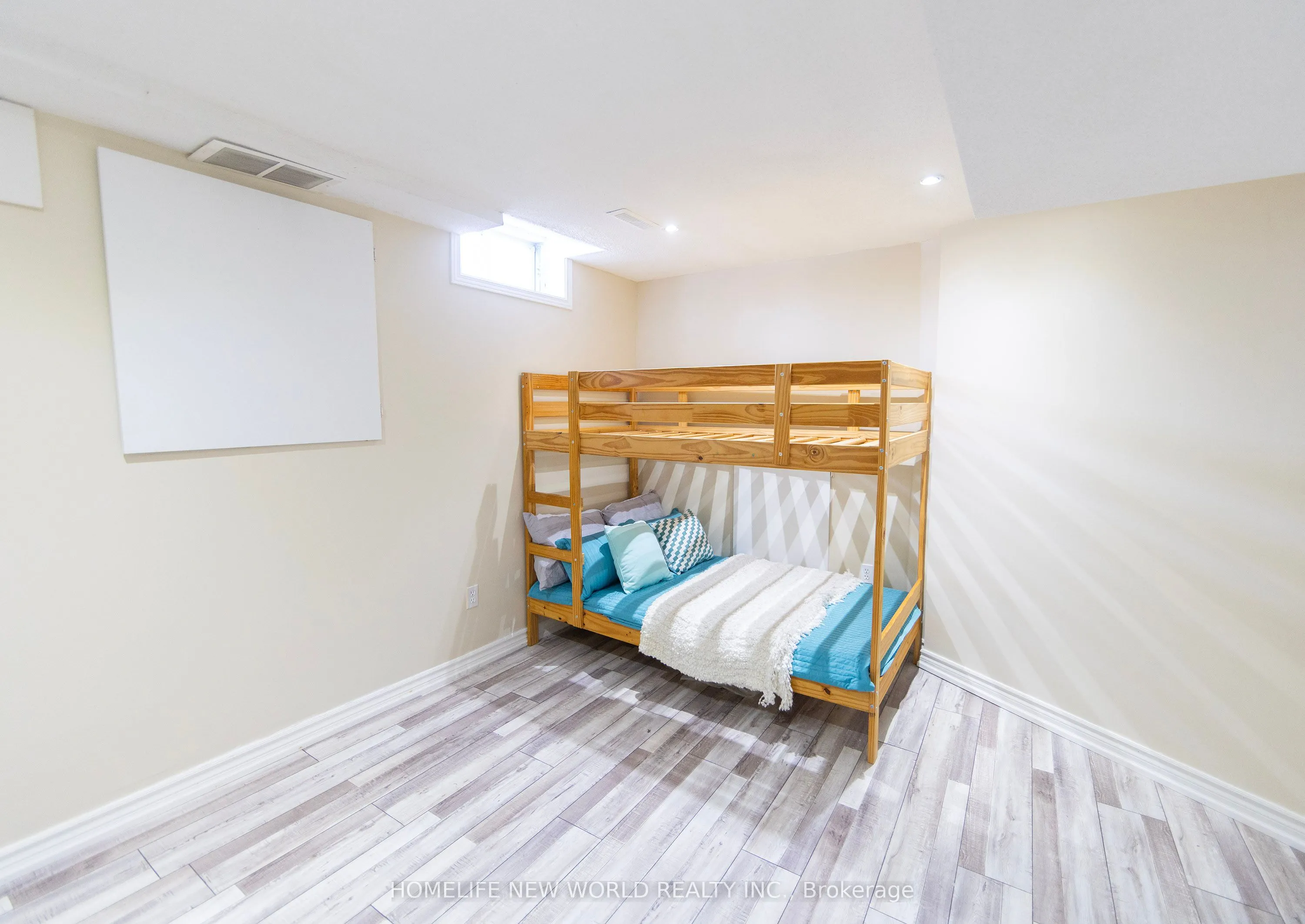 22 Alfred Paterson Drive