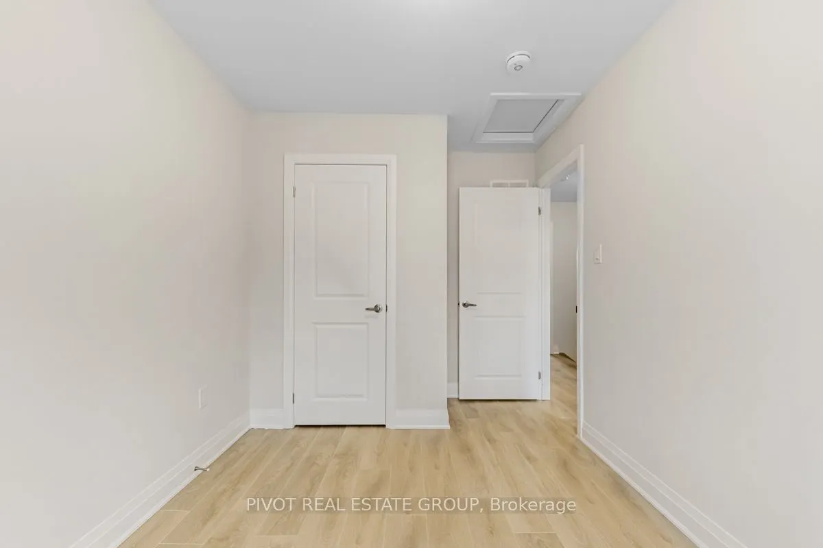 21 Kennisis Way