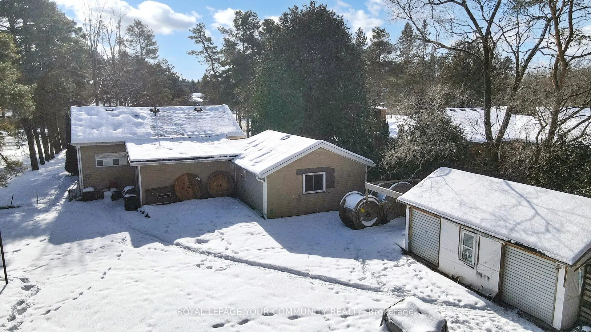 5154 Aurora Road