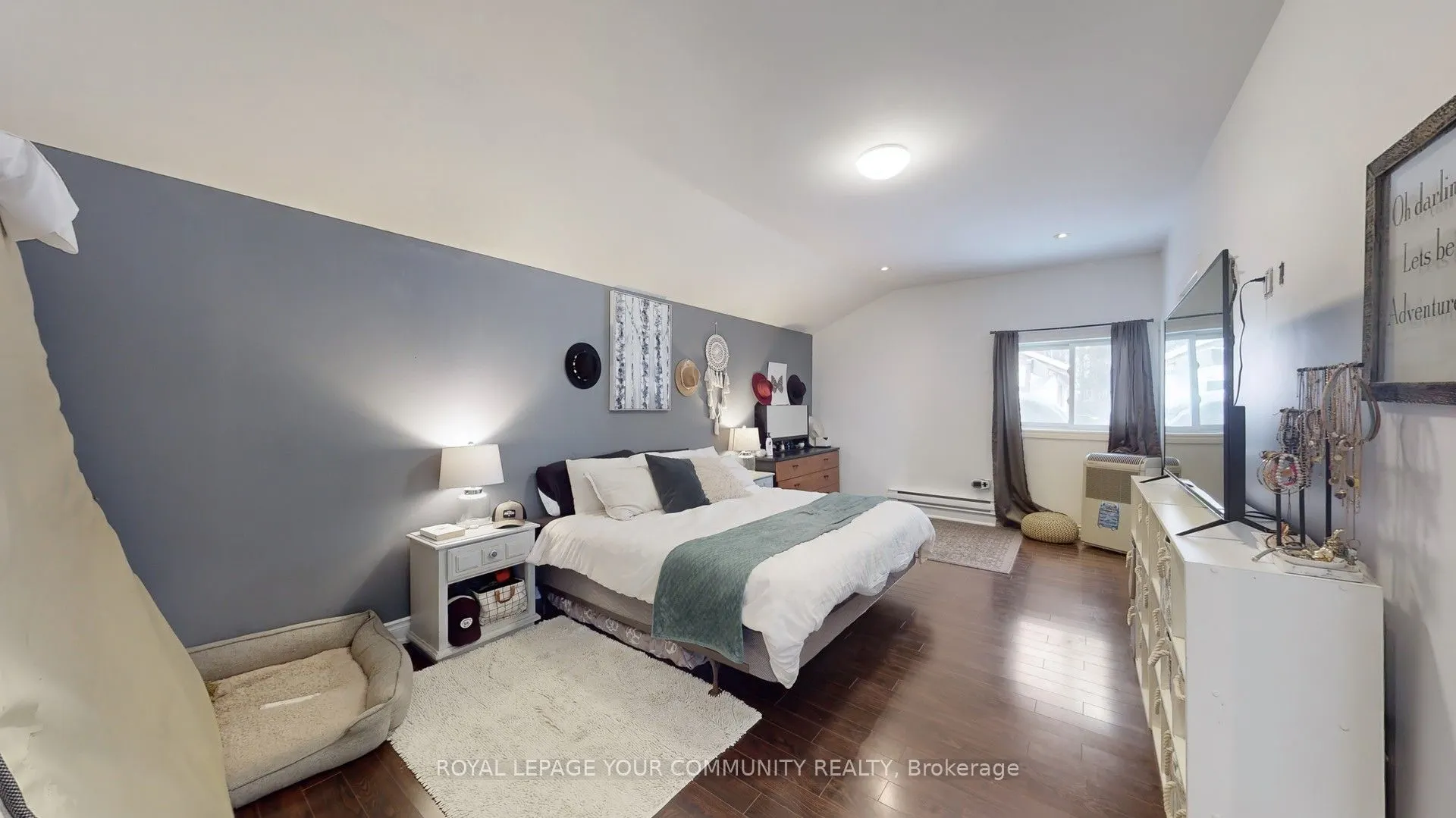 5154 Aurora Road