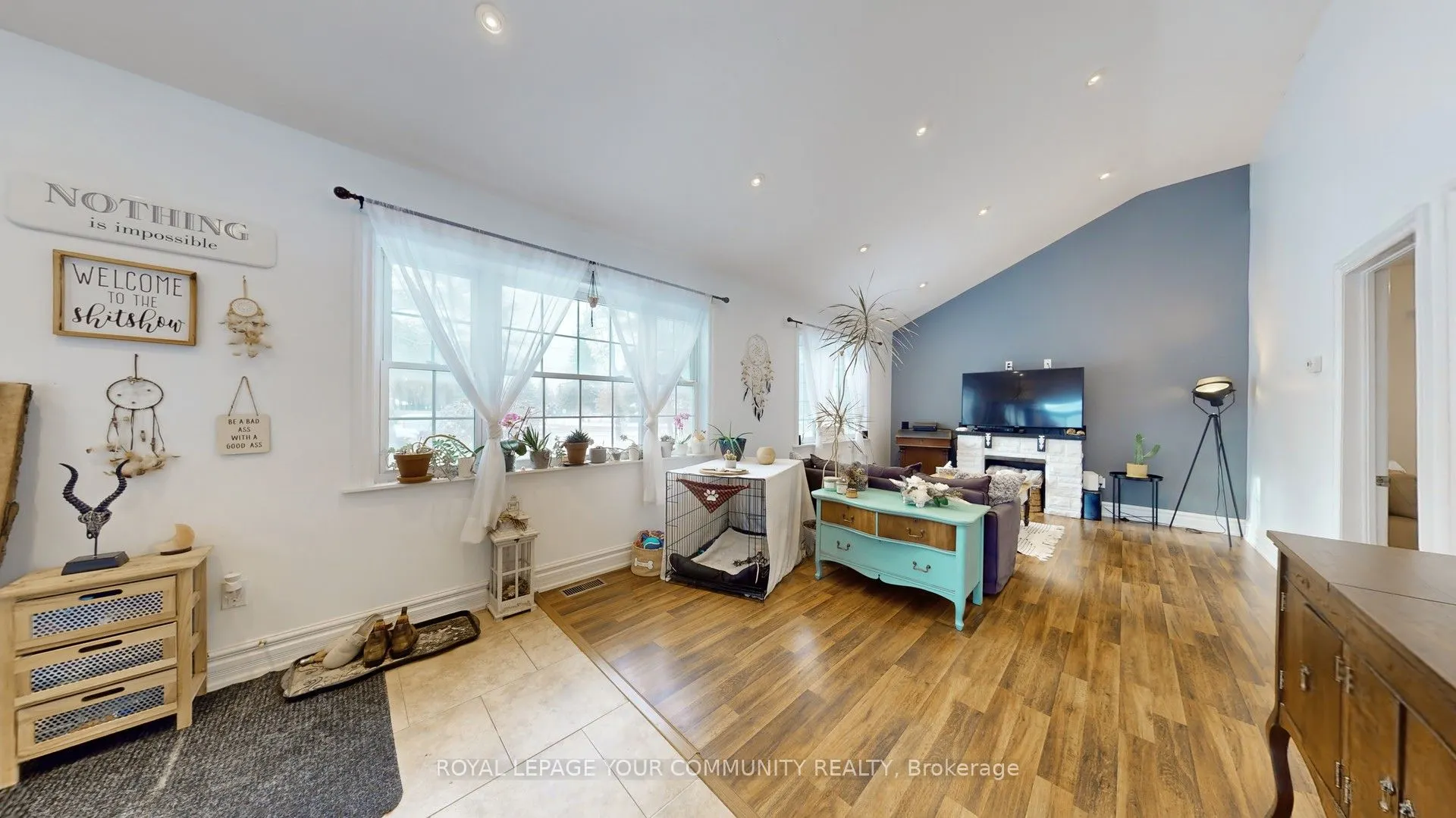 5154 Aurora Road