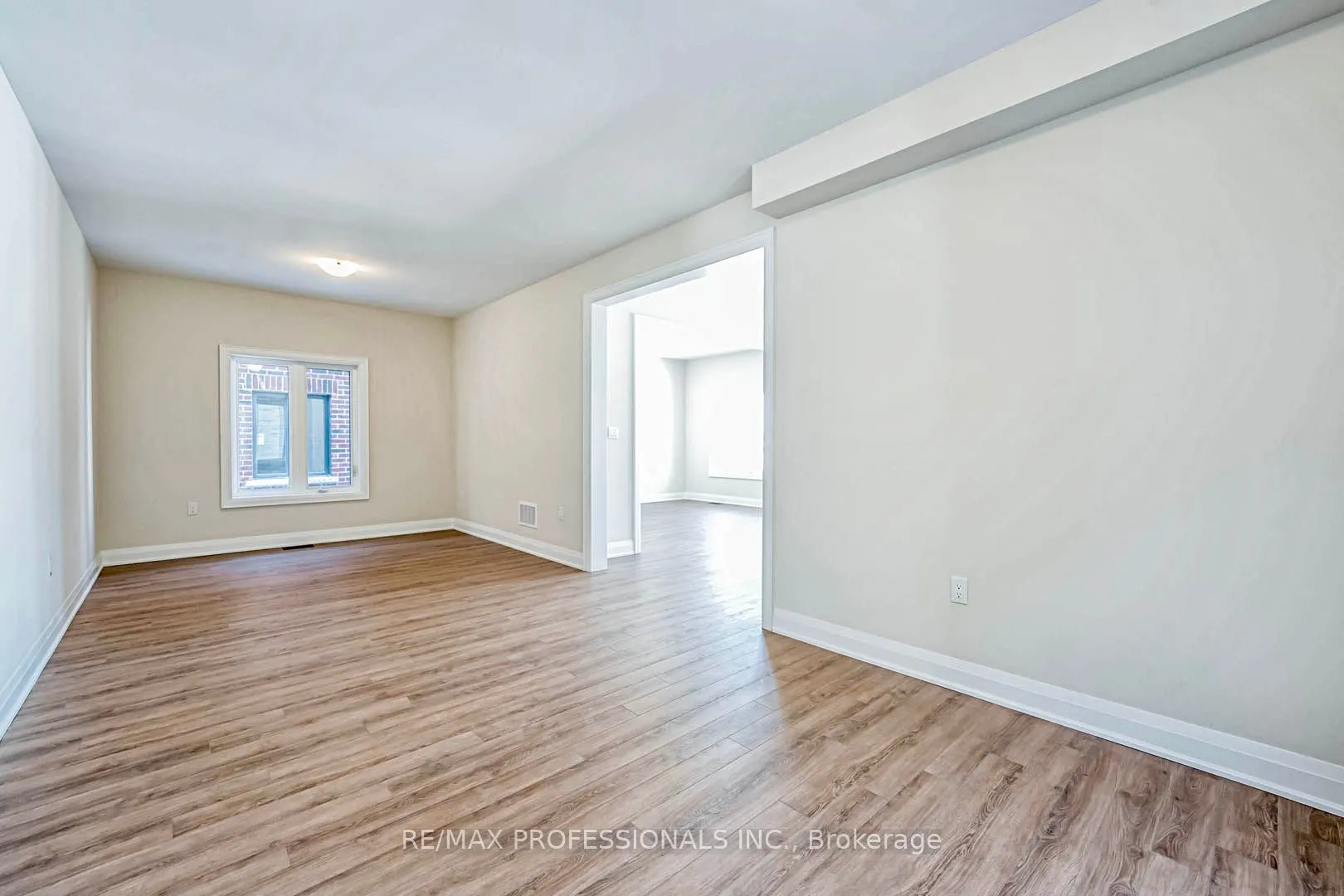 7 George Ellis Drive