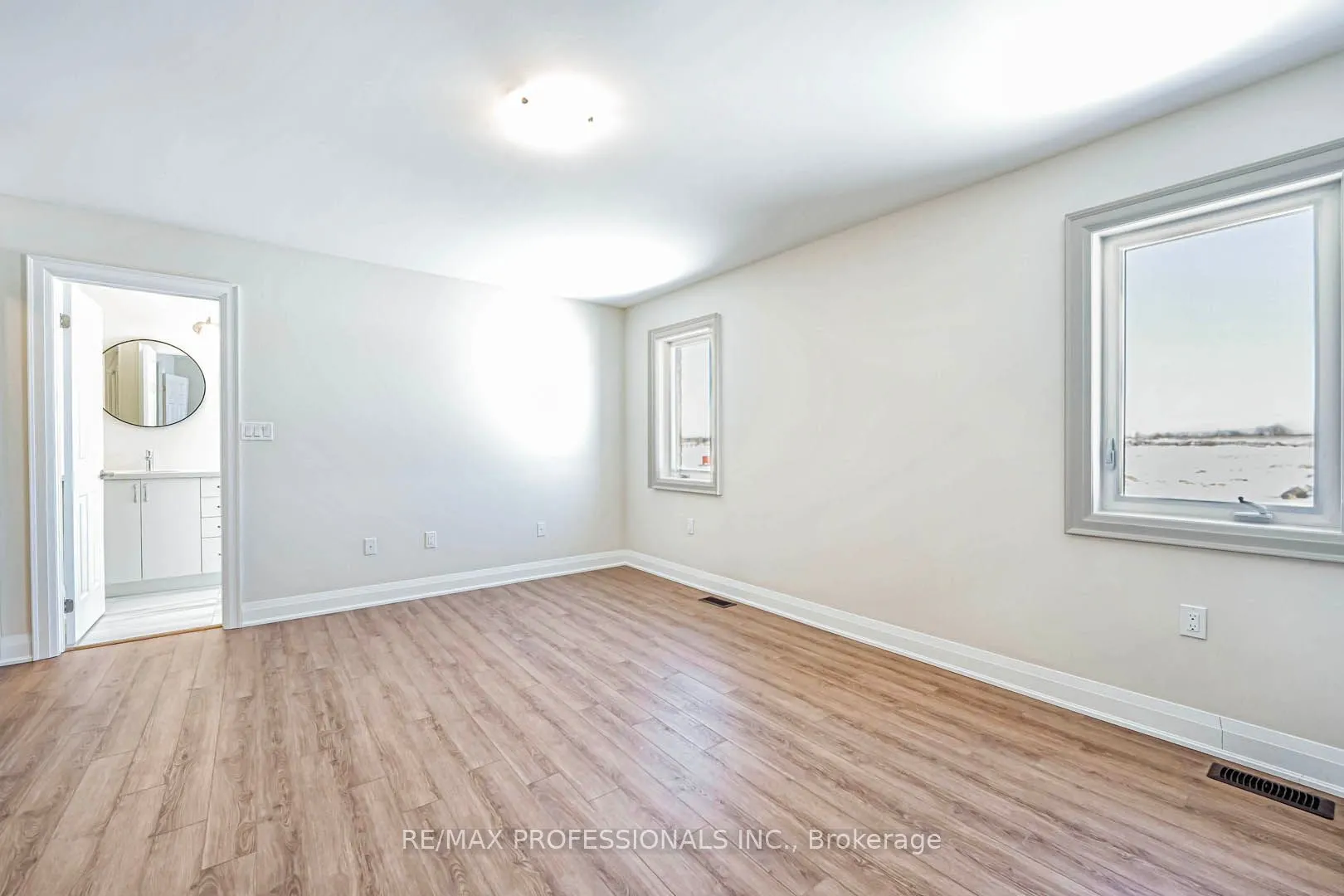 7 George Ellis Drive