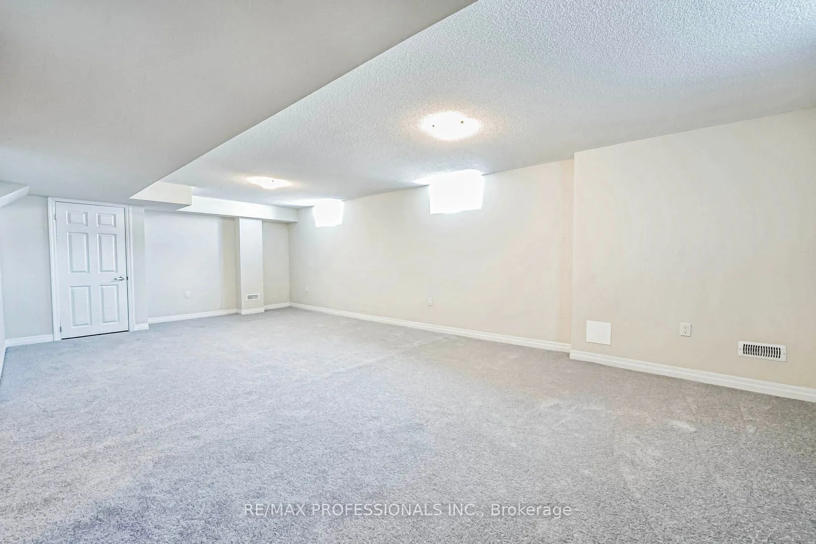 7 George Ellis Drive