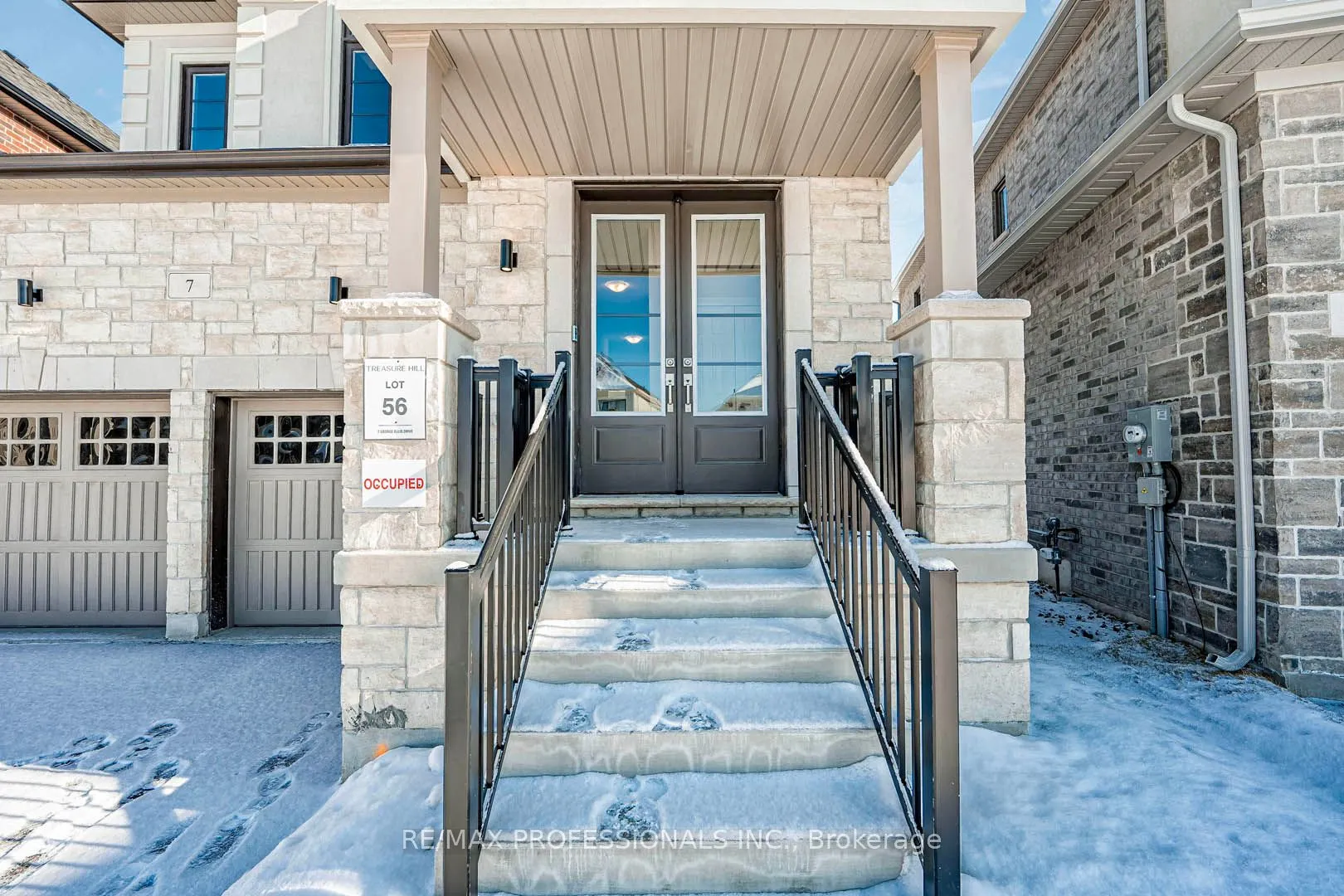 7 George Ellis Drive