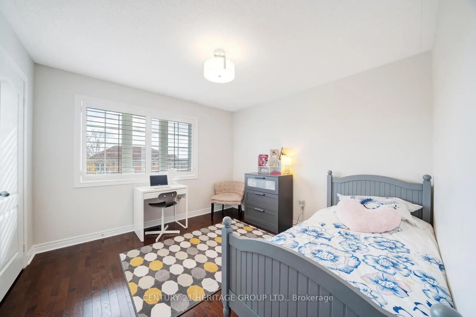 173 Wainscot Avenue