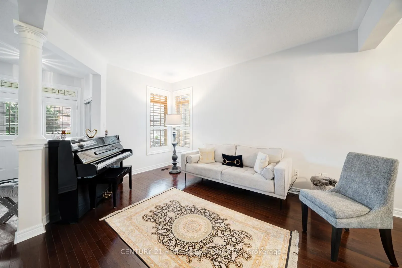 173 Wainscot Avenue