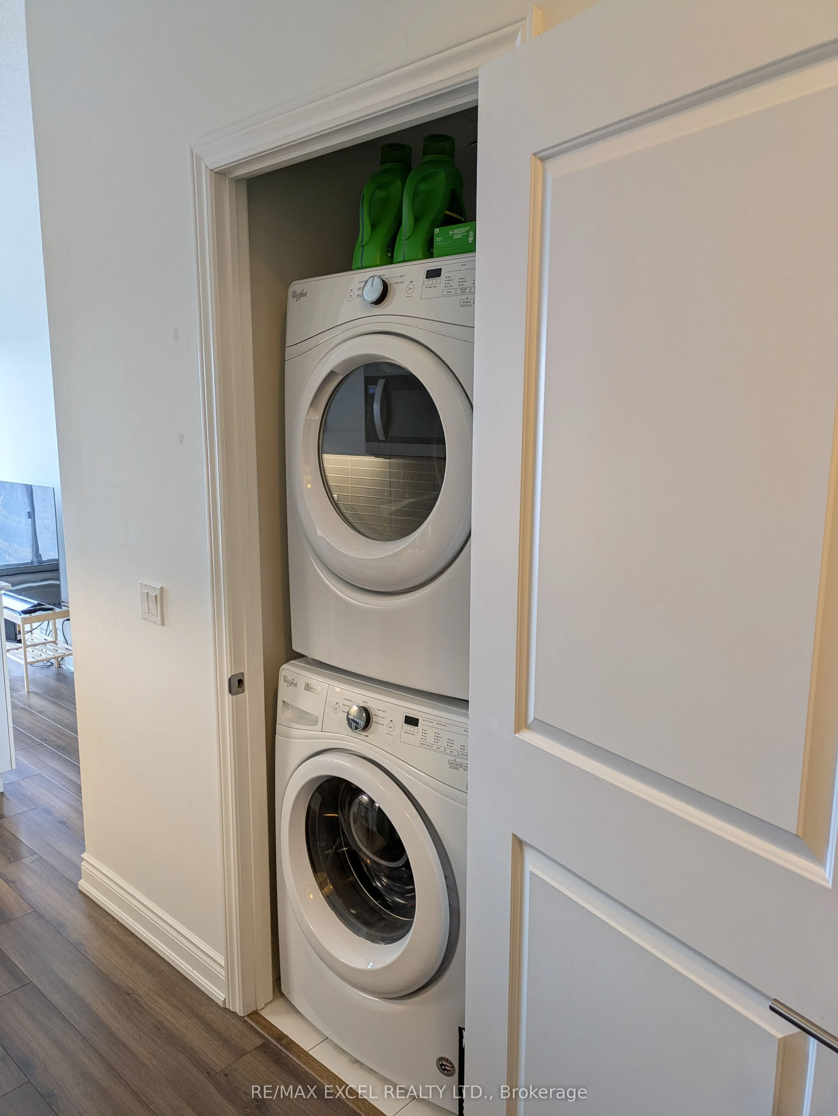 9618 Yonge Street, #709