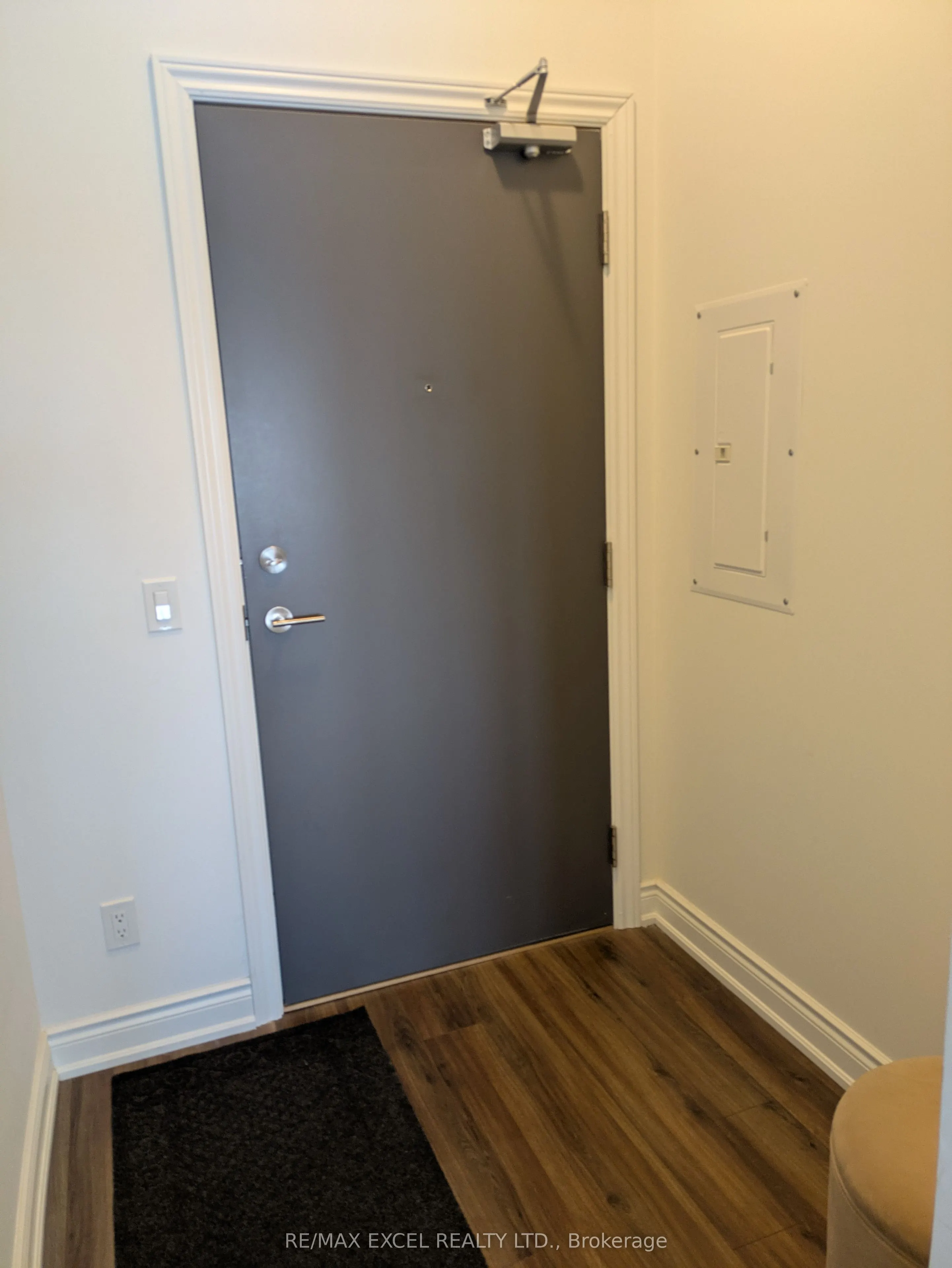 9618 Yonge Street, #709