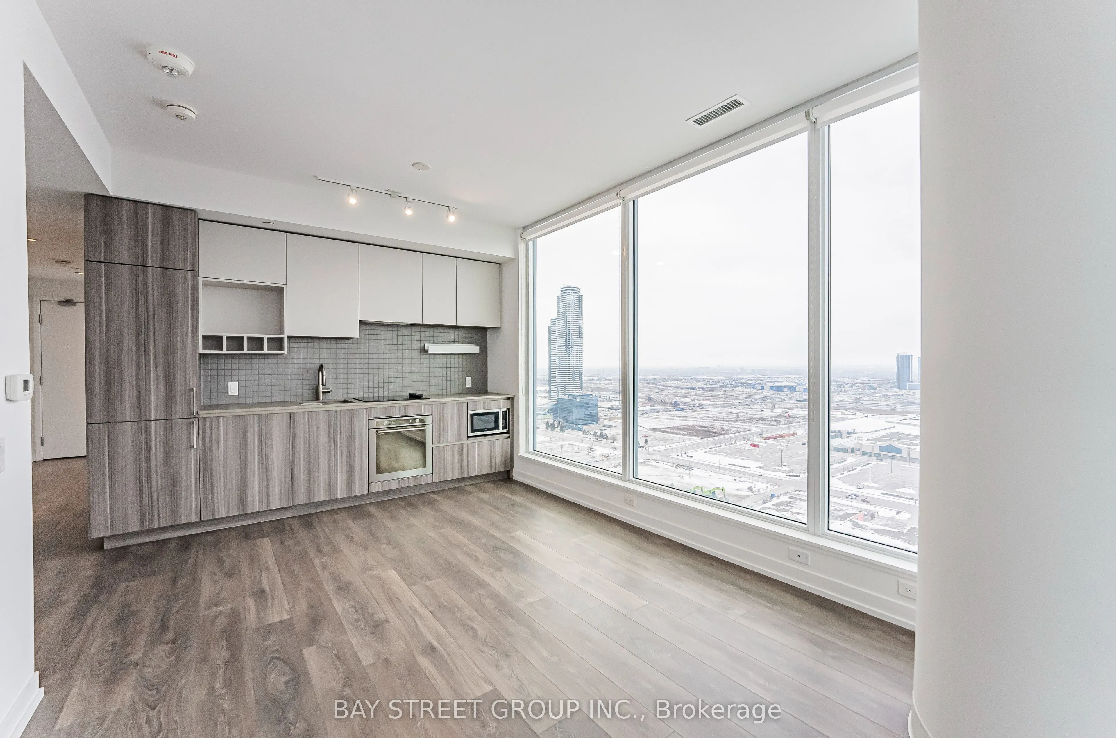 898 Portage Parkway, #2710