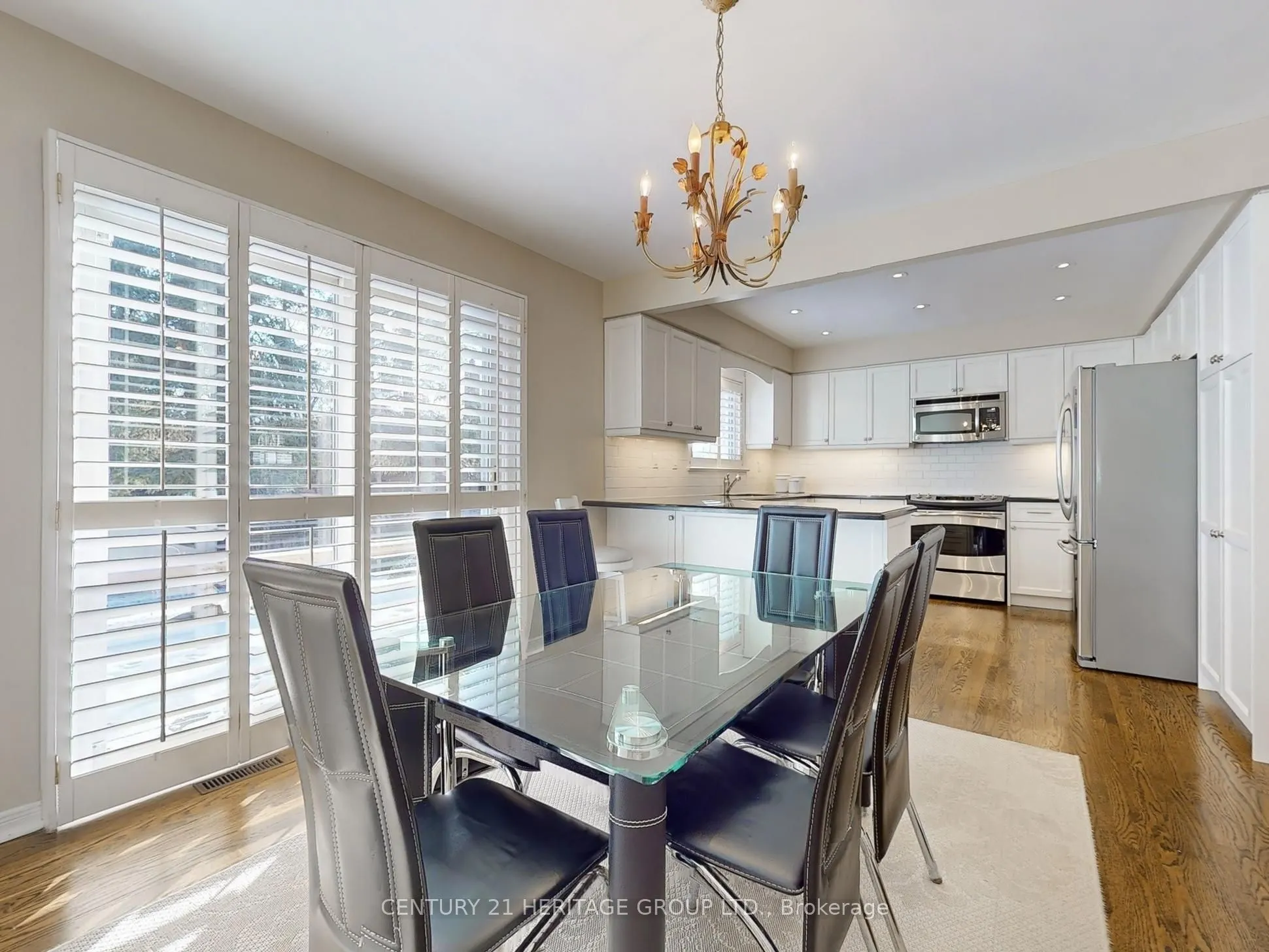 35 Forest Park Crescent