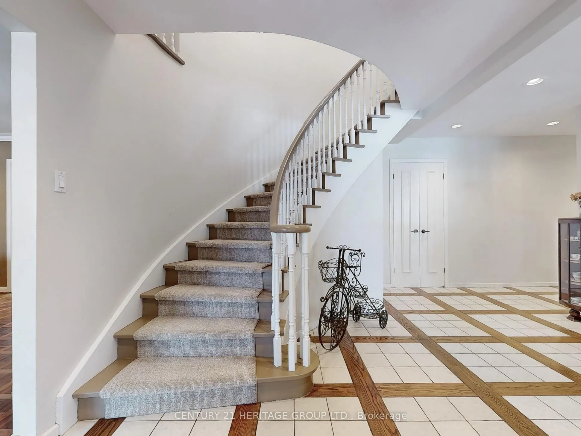 35 Forest Park Crescent