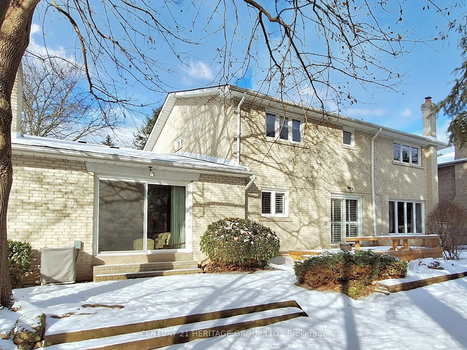 35 Forest Park Crescent