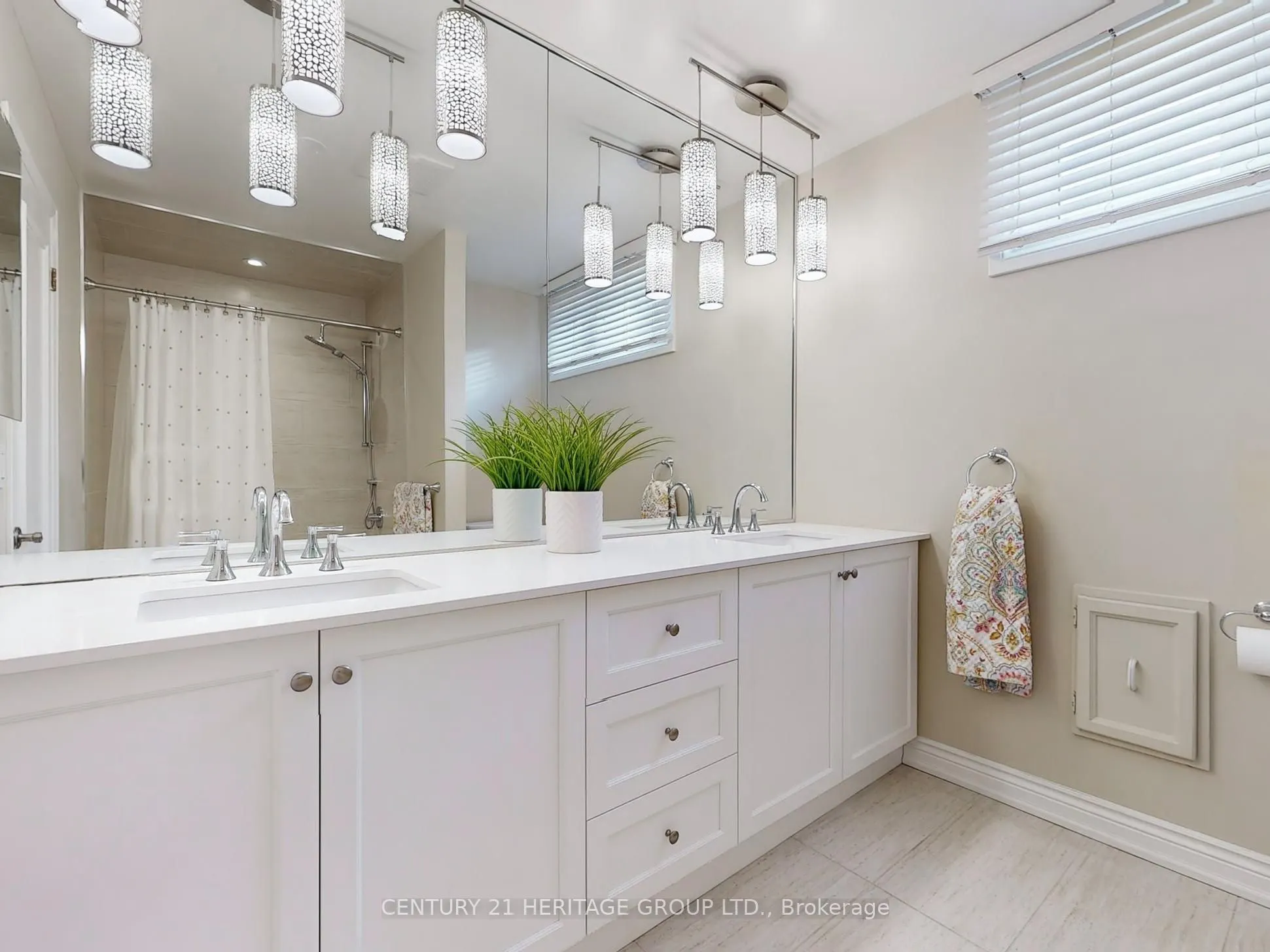 35 Forest Park Crescent