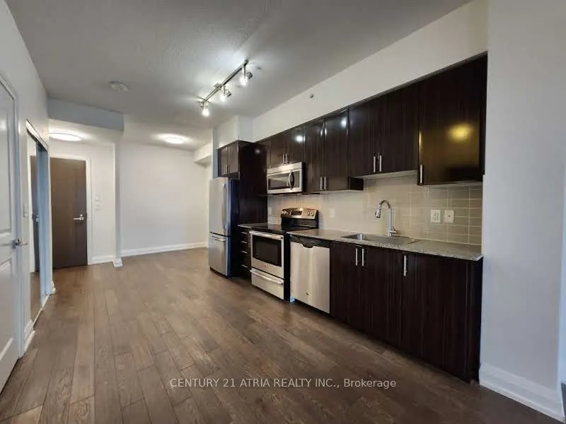 7161 Yonge Street, #2533
