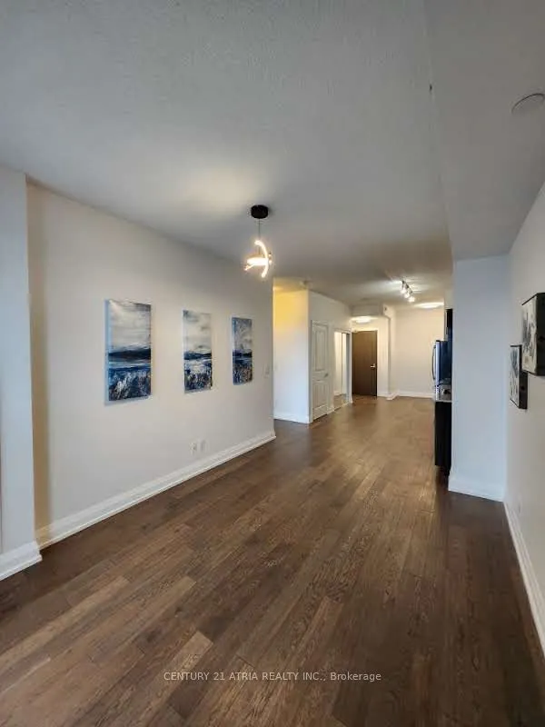 7161 Yonge Street, #2533